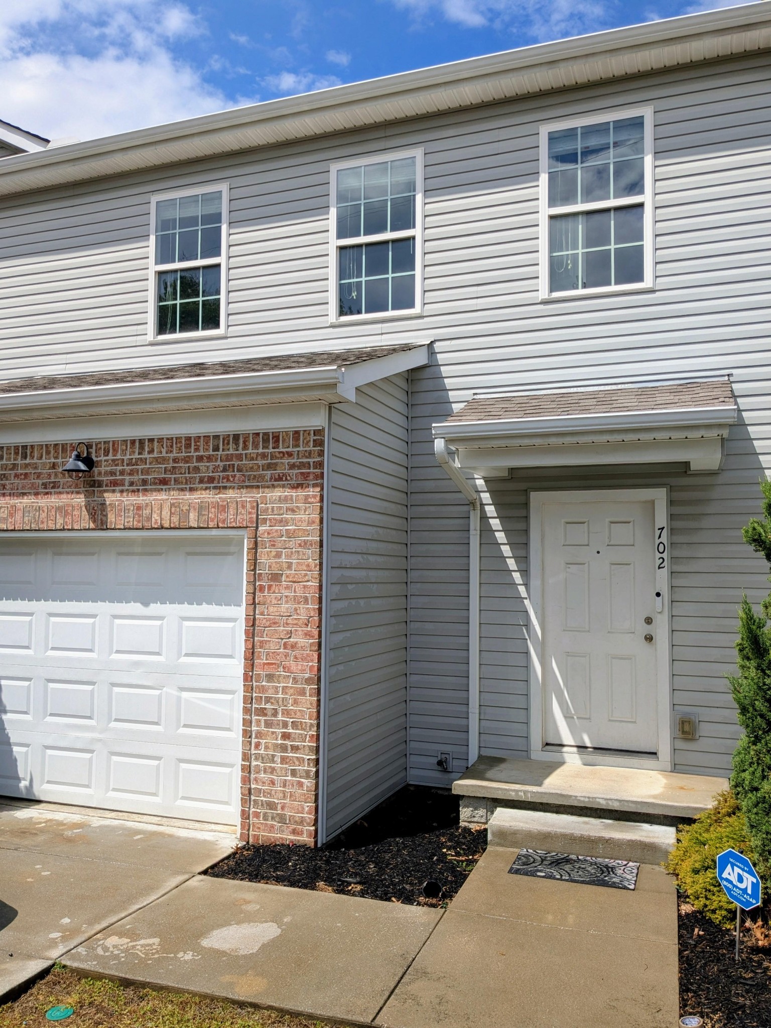 702 Pippin Dr Property Photo 1