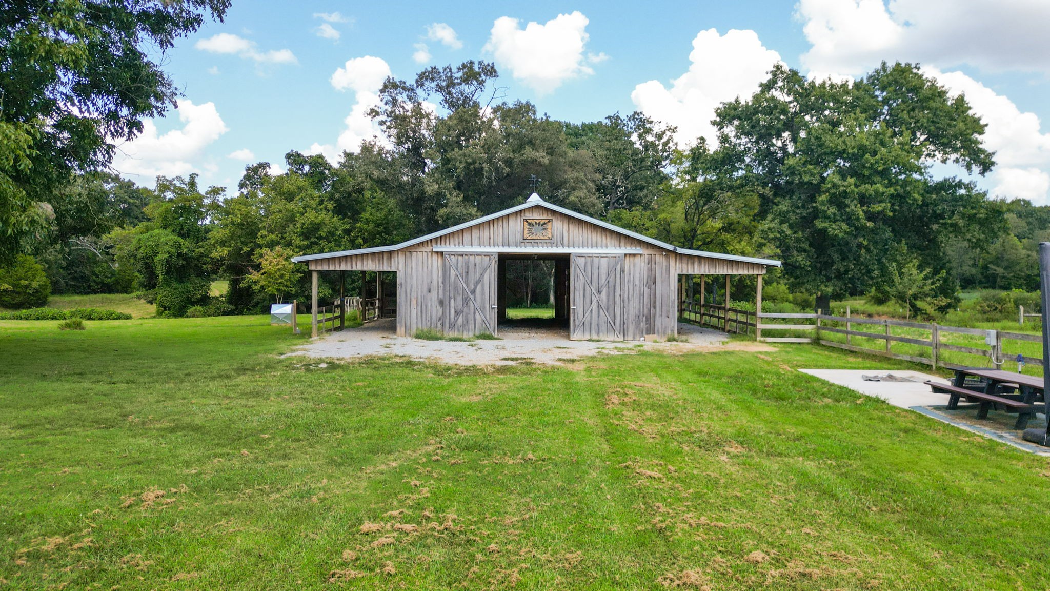 1021 Old State Route 76 Property Photo 4