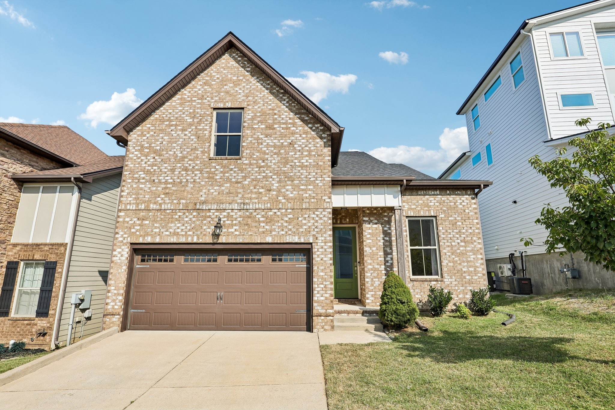 1632 Boxwood Dr Property Photo 1