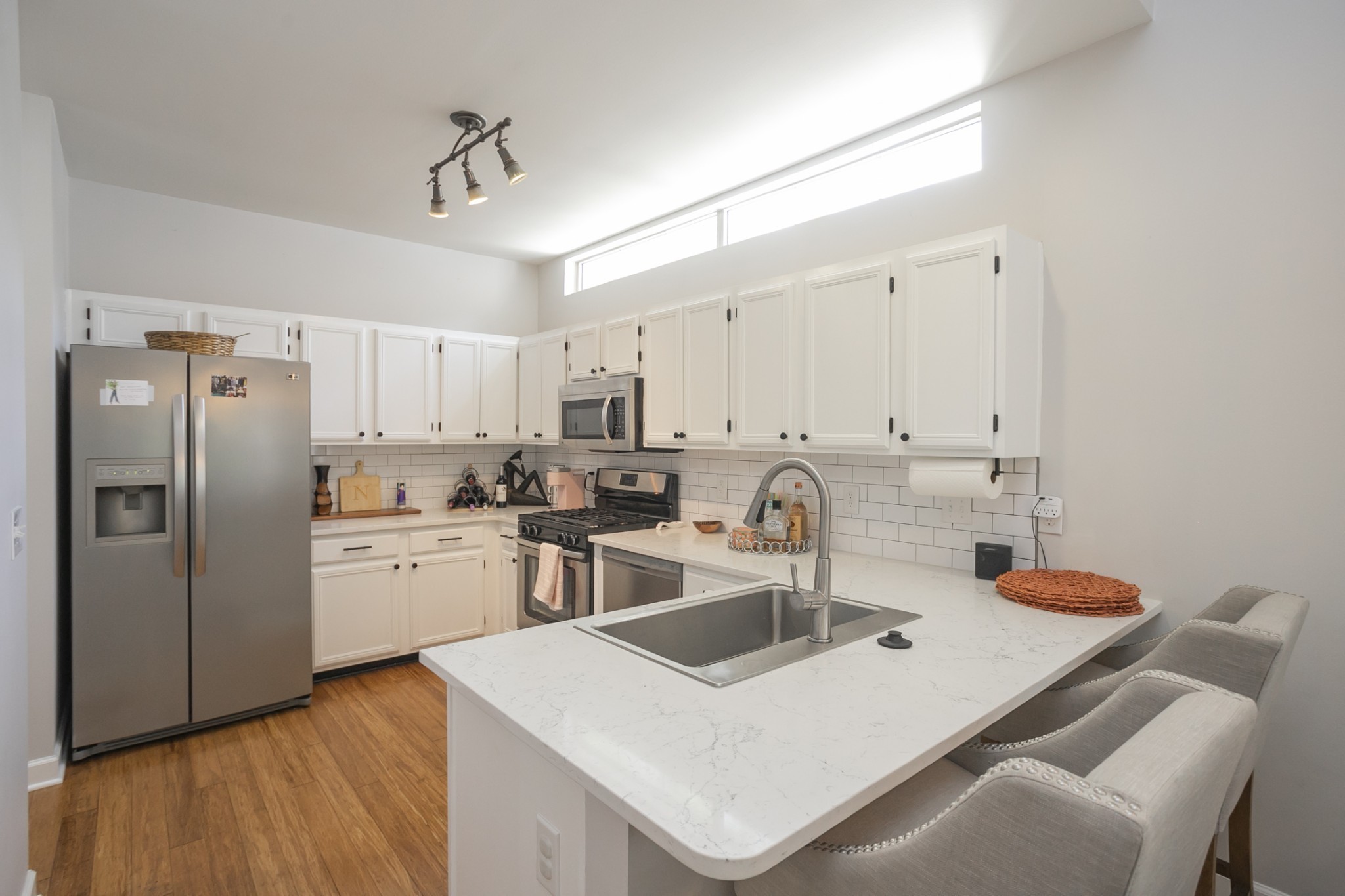 1004 Elmshade Ln Property Photo 11