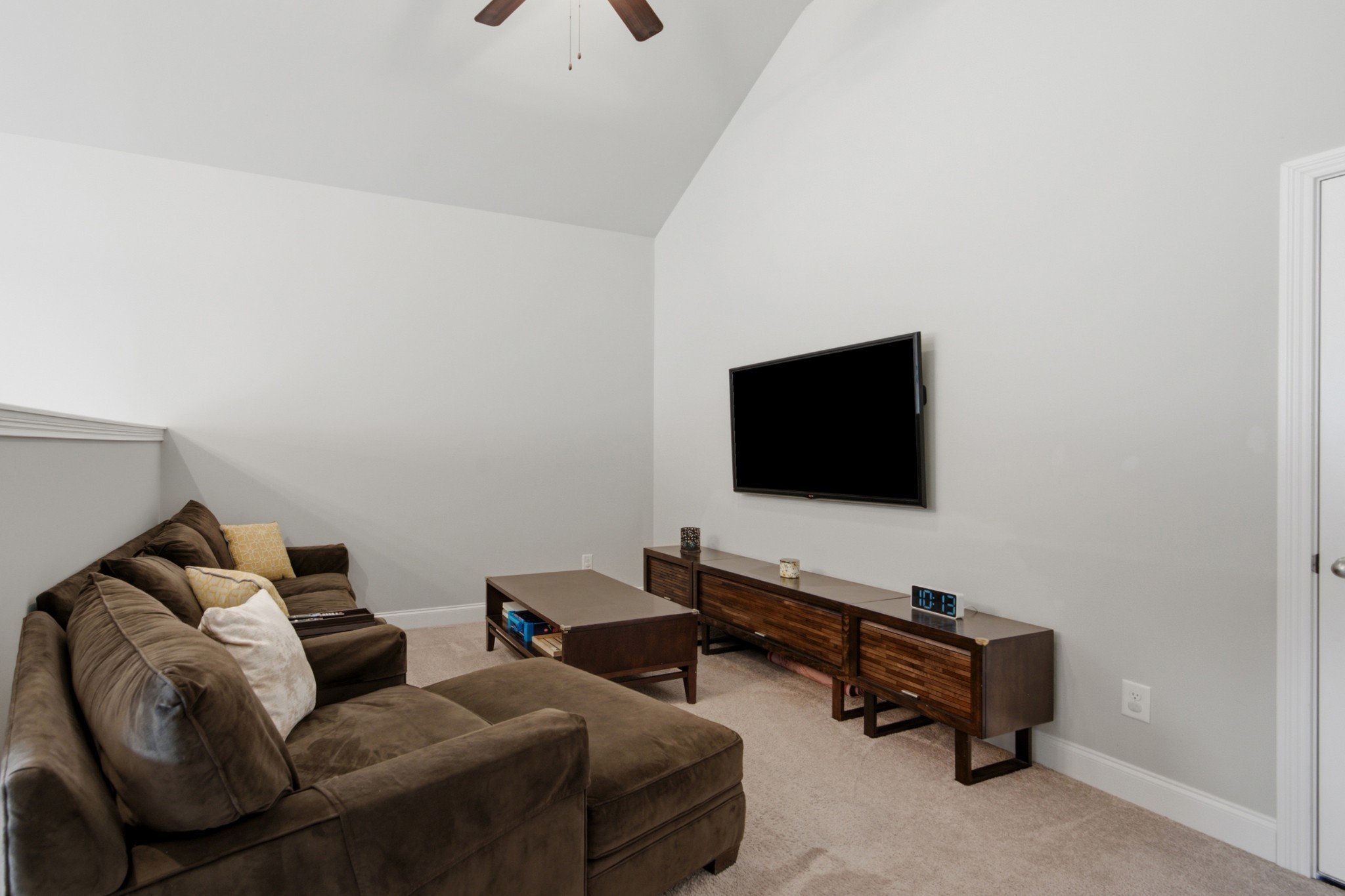 1006 Dermot Dr Property Photo 38