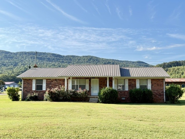 3852 Payne Cove Rd Property Photo 1