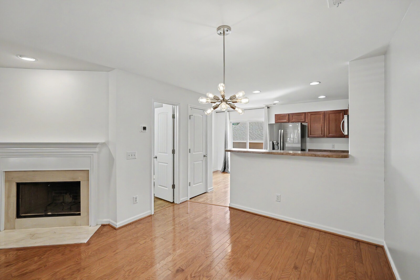 1420 Riverbrook Dr Property Photo 9