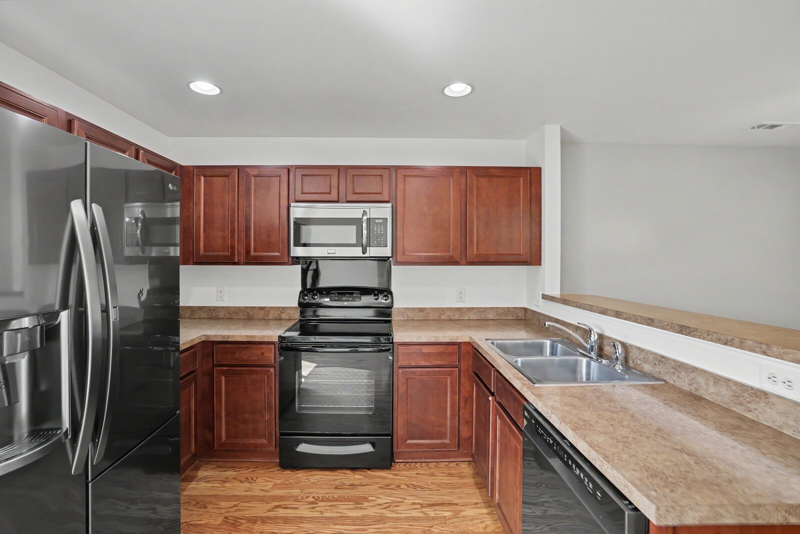1420 Riverbrook Dr Property Photo 13