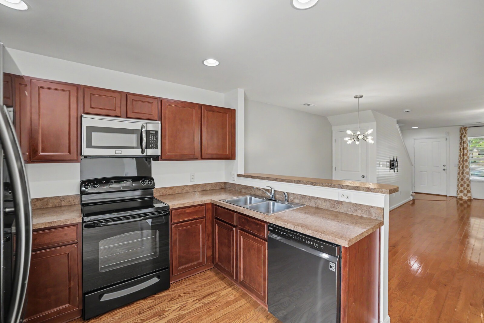 1420 Riverbrook Dr Property Photo 14