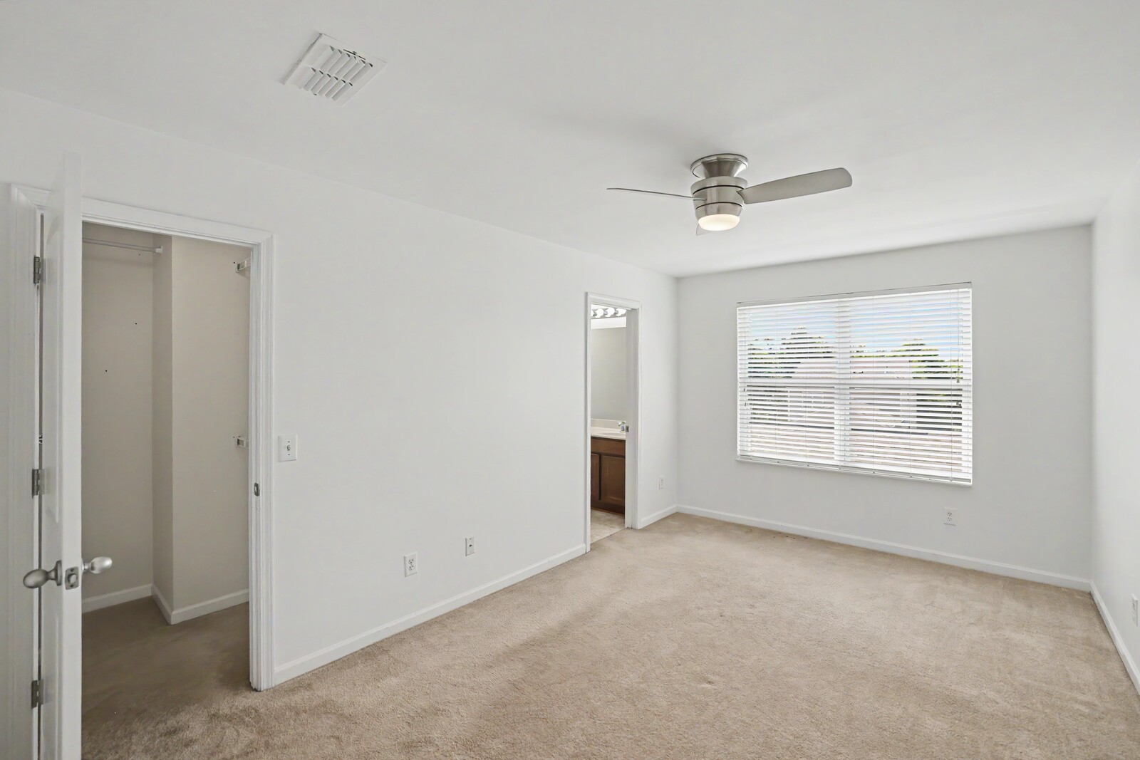 1420 Riverbrook Dr Property Photo 23