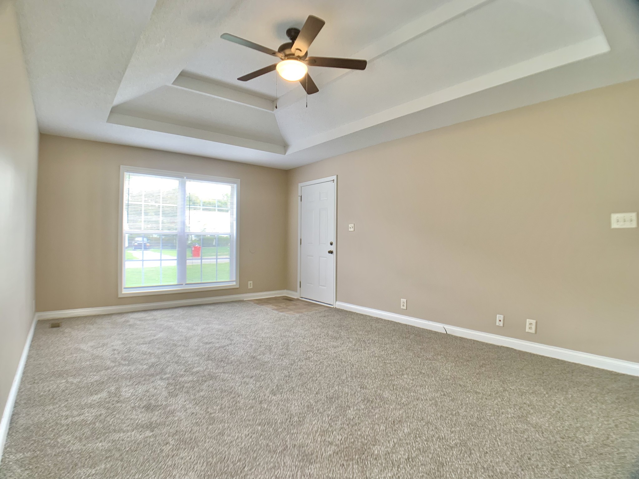 576 Joshua Dr Property Photo 2