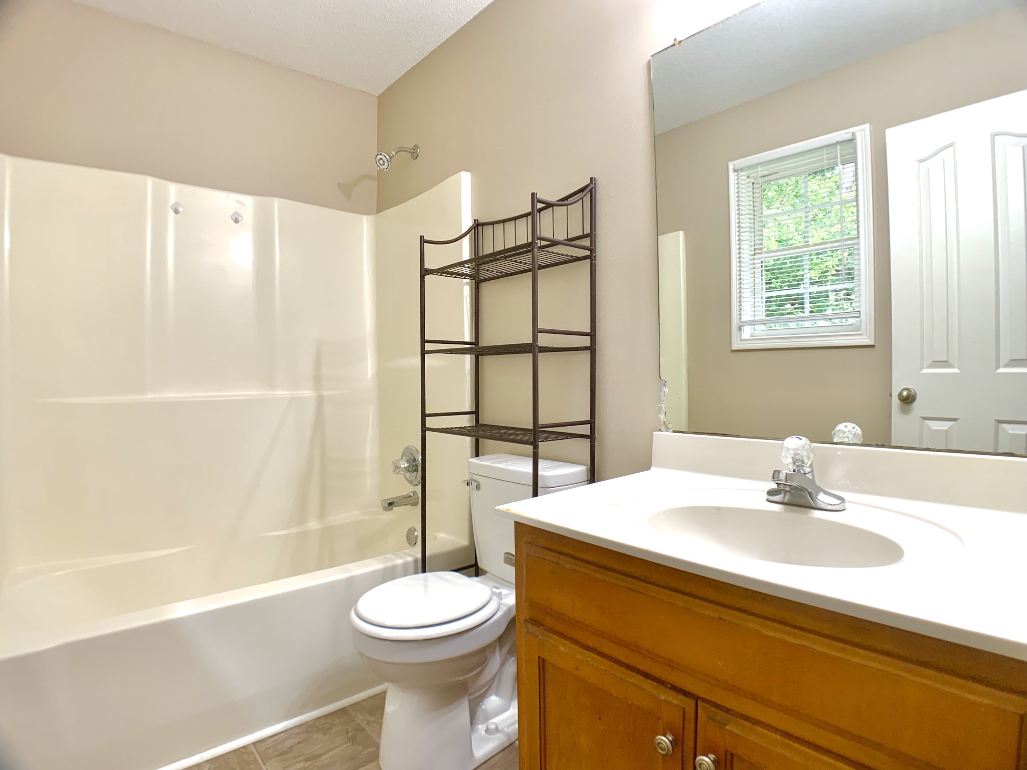 576 Joshua Dr Property Photo 22