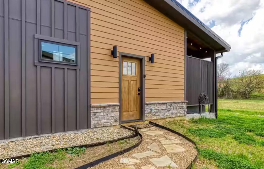 984 Goose Gap Road Property Photo 3