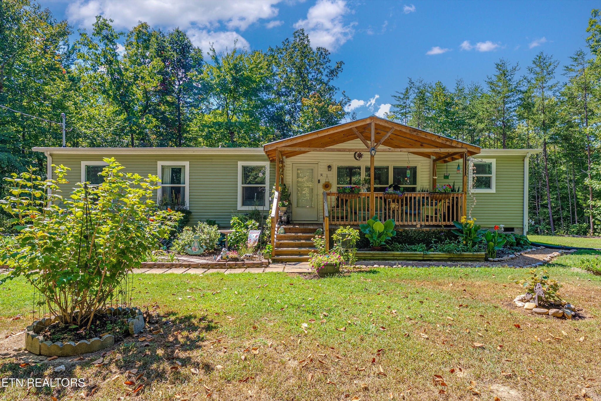3279 Sims Rd Property Photo 1