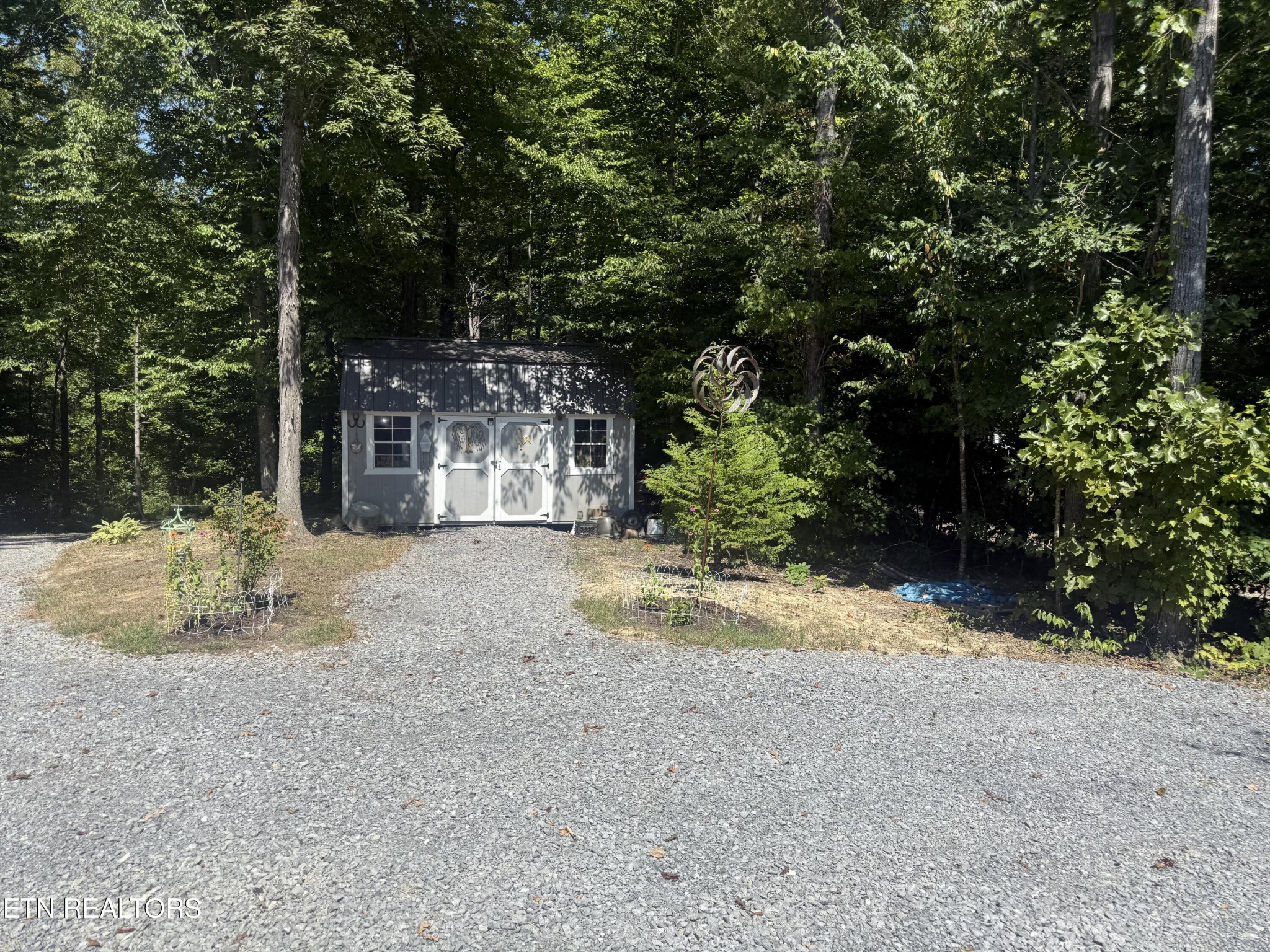 3279 Sims Rd Property Photo 2