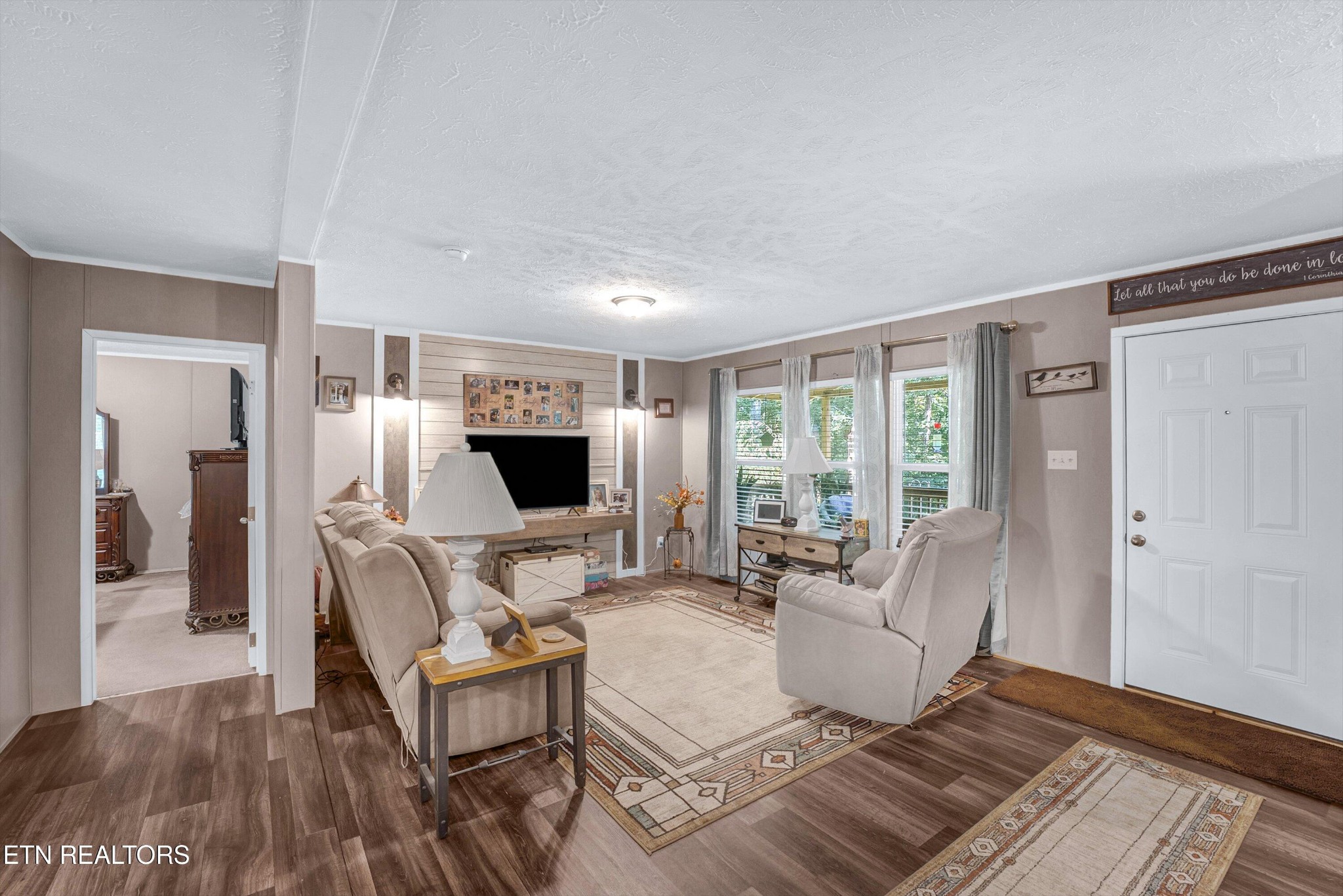 3279 Sims Rd Property Photo 5
