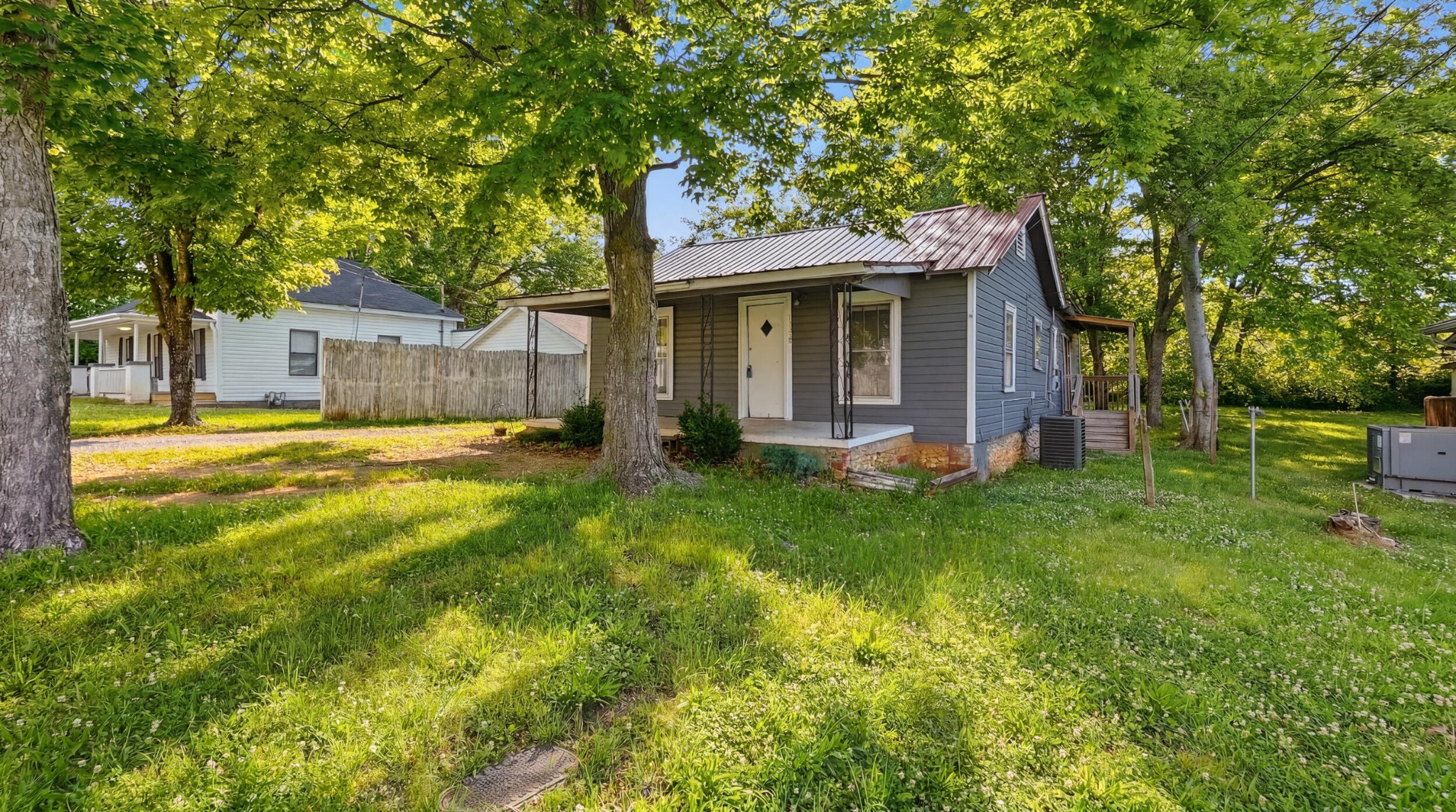 1730 Baugh Street, Ne Property Photo 3