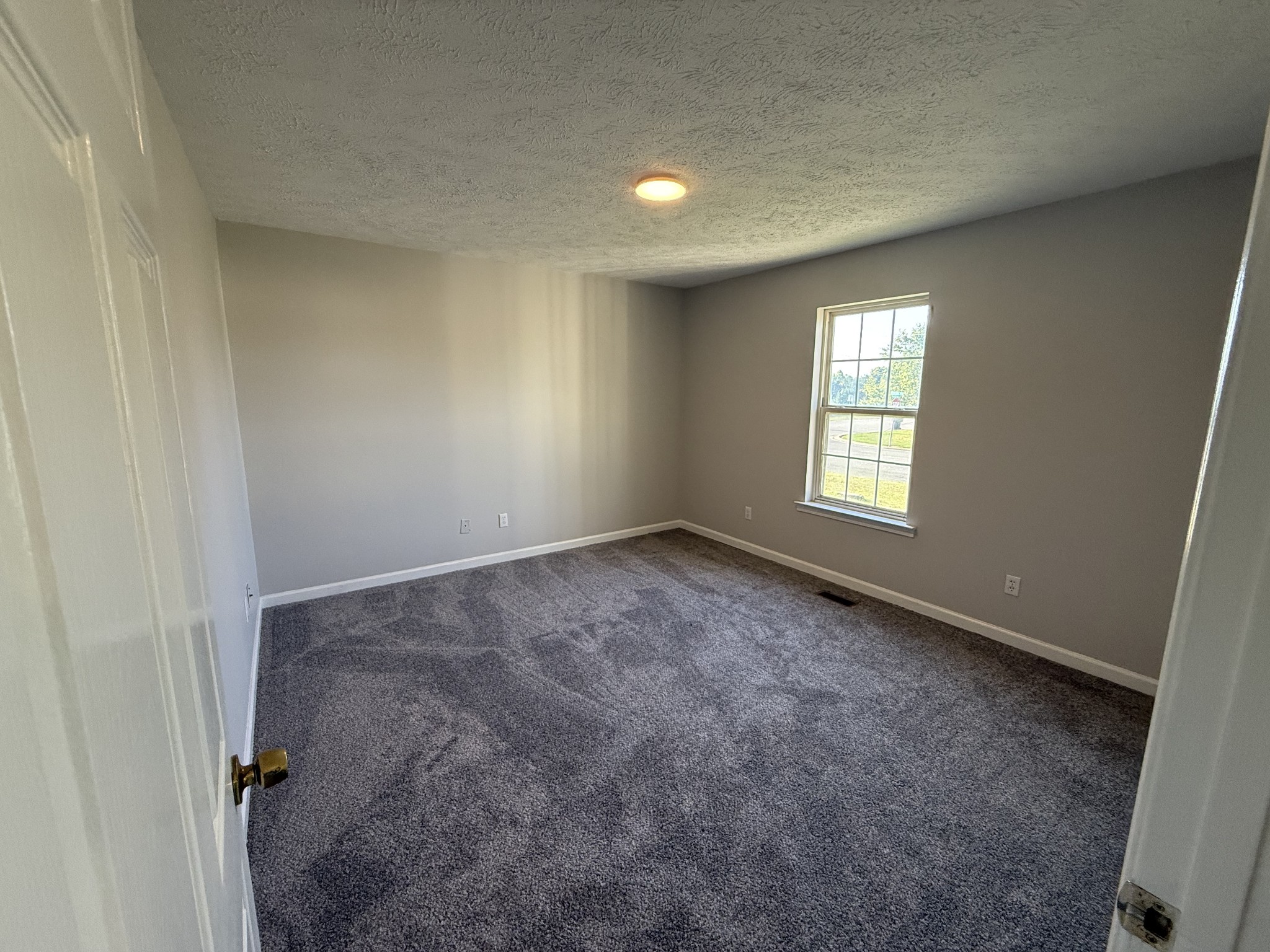 1145 Silverado Way Property Photo 5