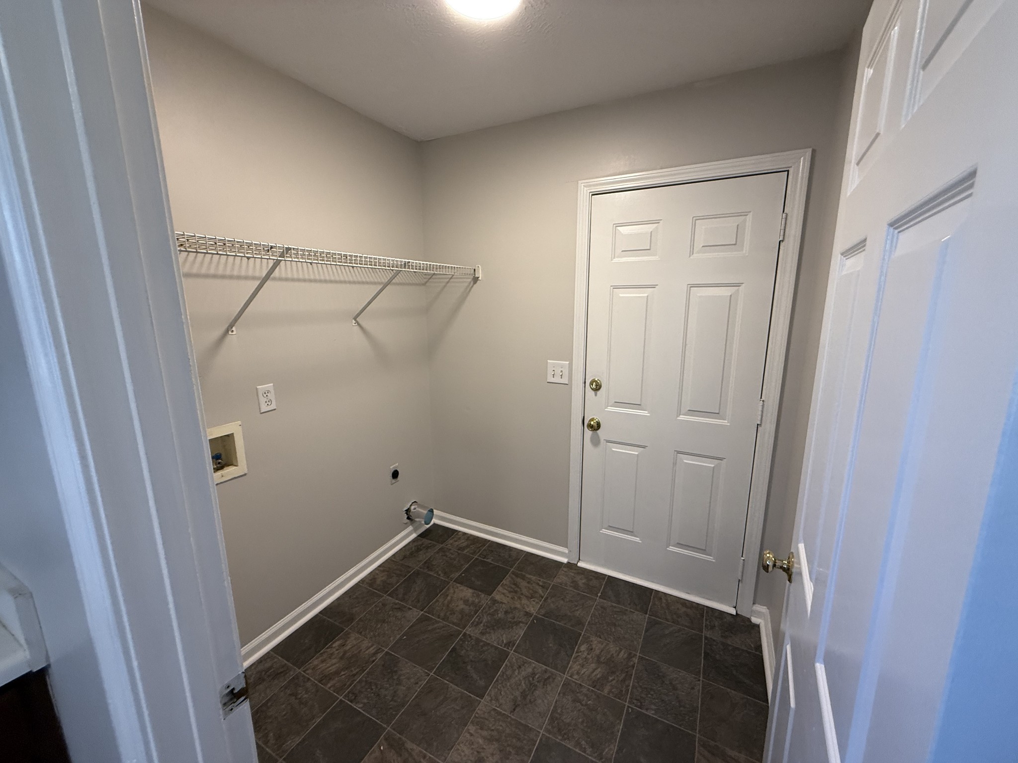 1145 Silverado Way Property Photo 6