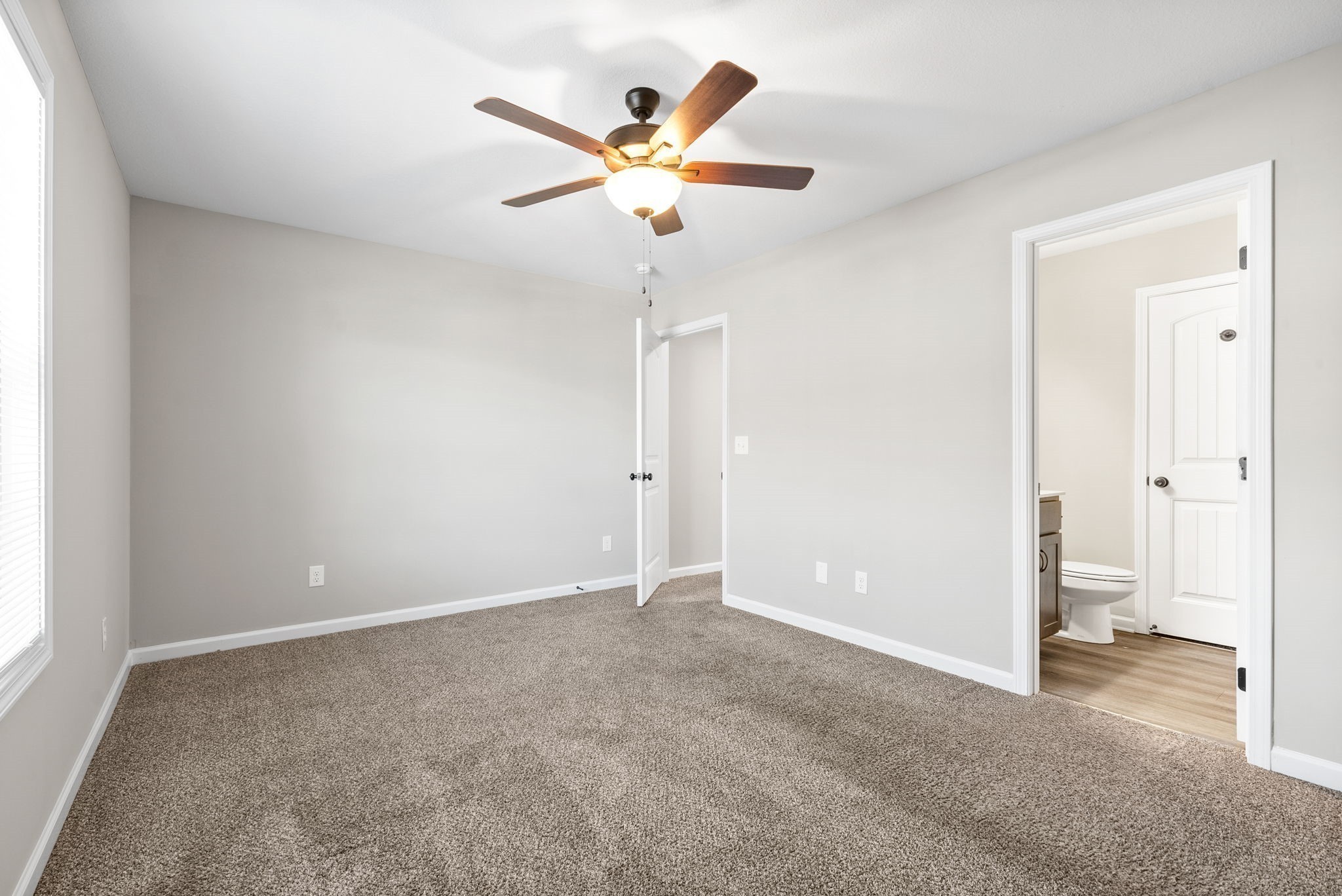 252 Smithson Ln Property Photo 16