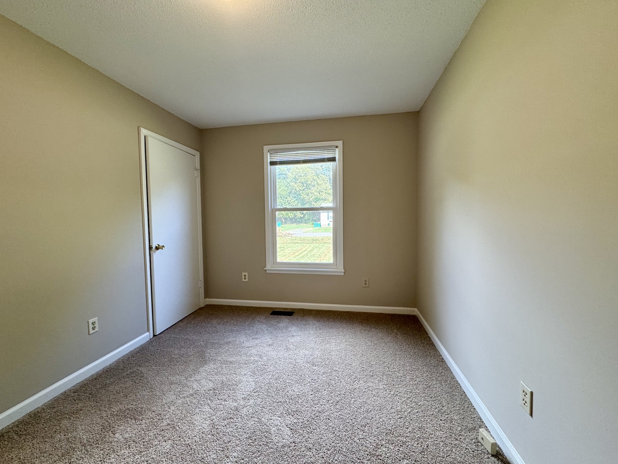 817 Belle Dr Property Photo 12