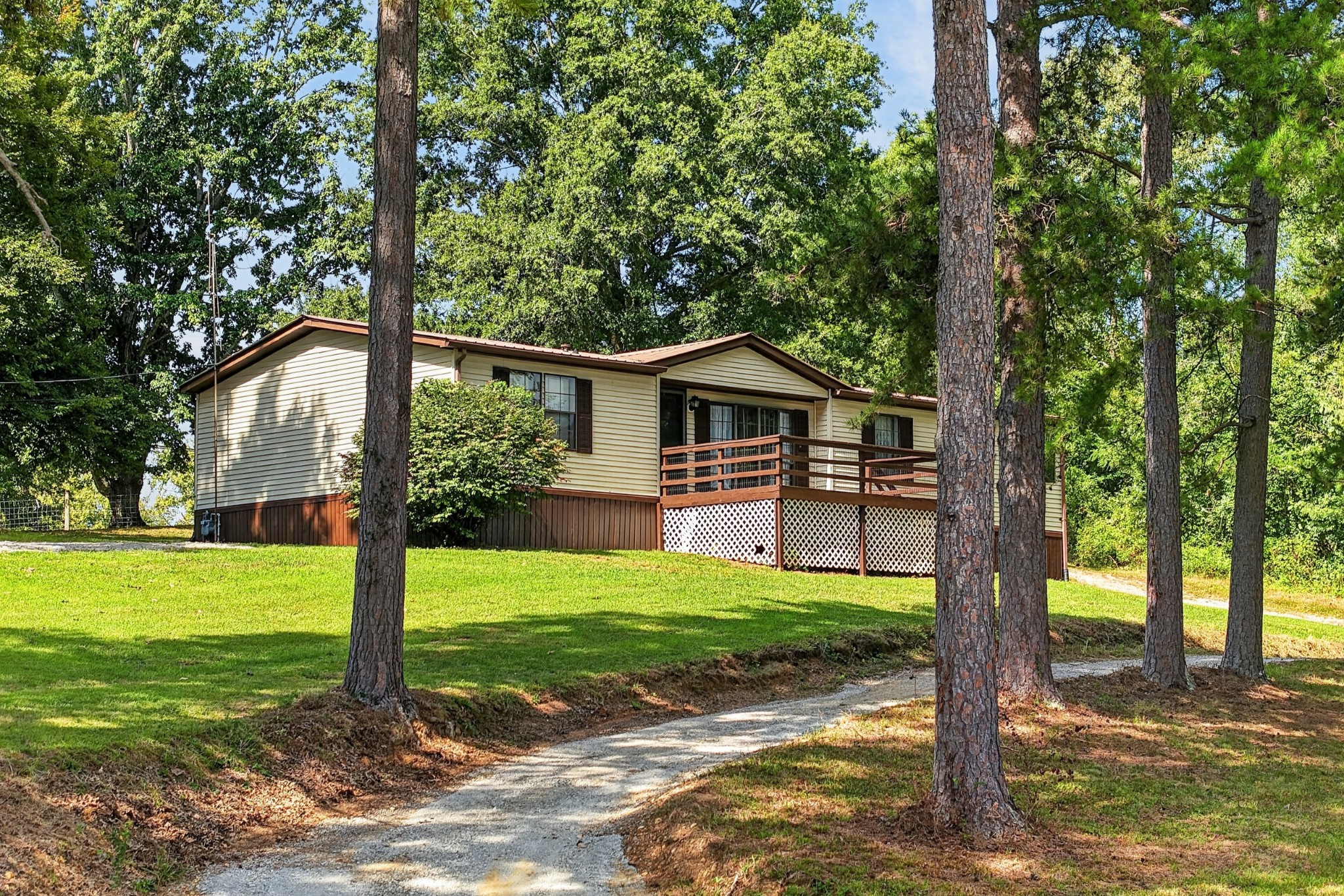 2430 Viola Rd Property Photo 1