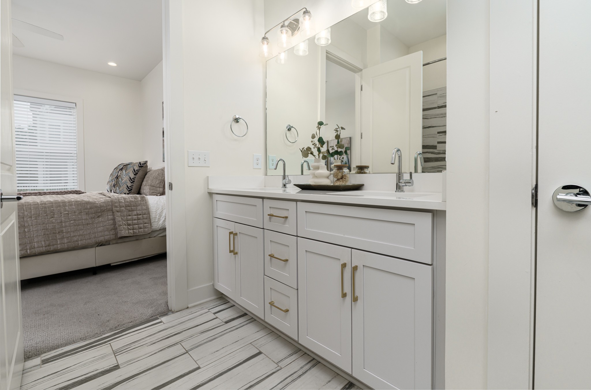 413 Herringbone Ct Property Photo 9