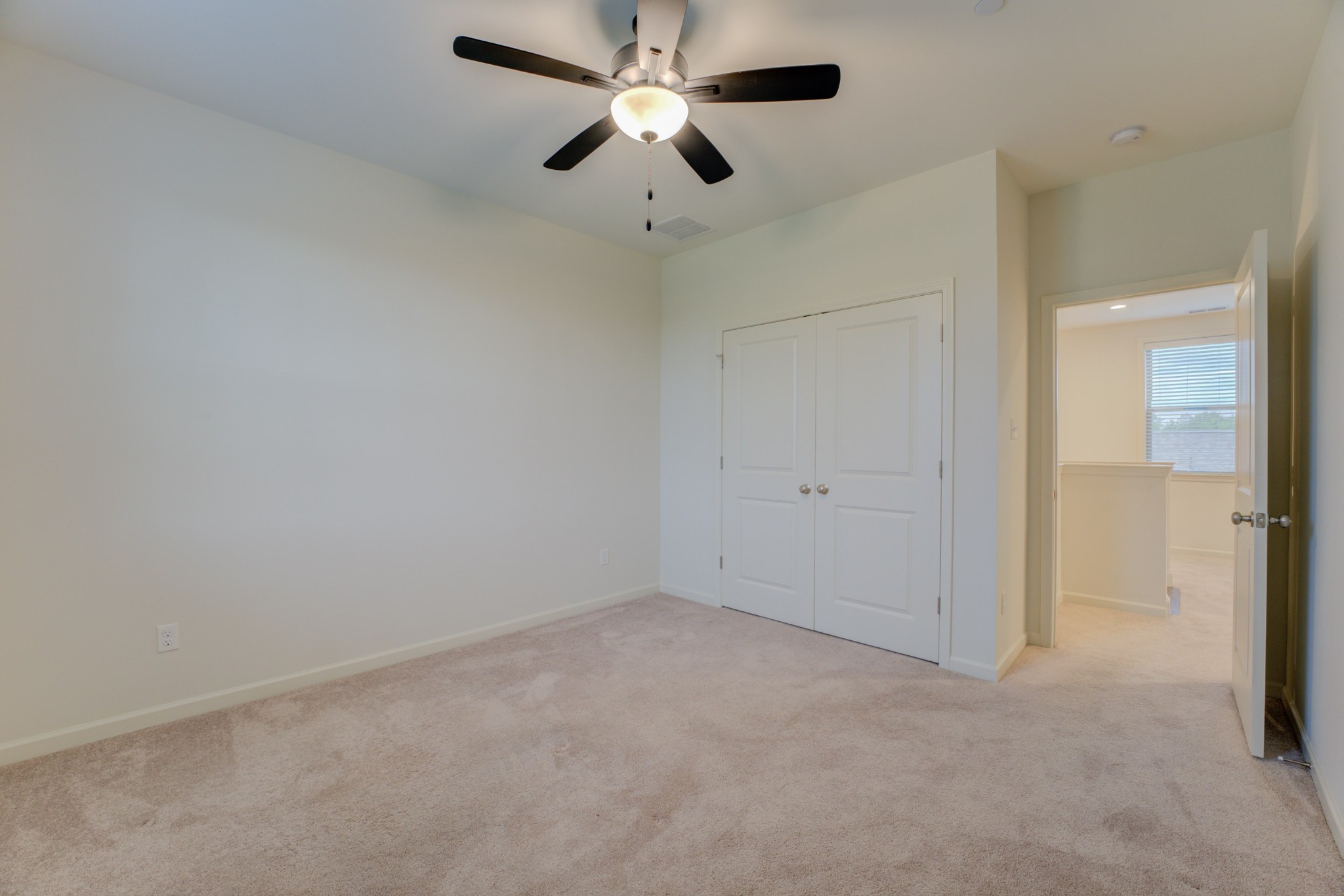 909 Ufton Aly Property Photo 24