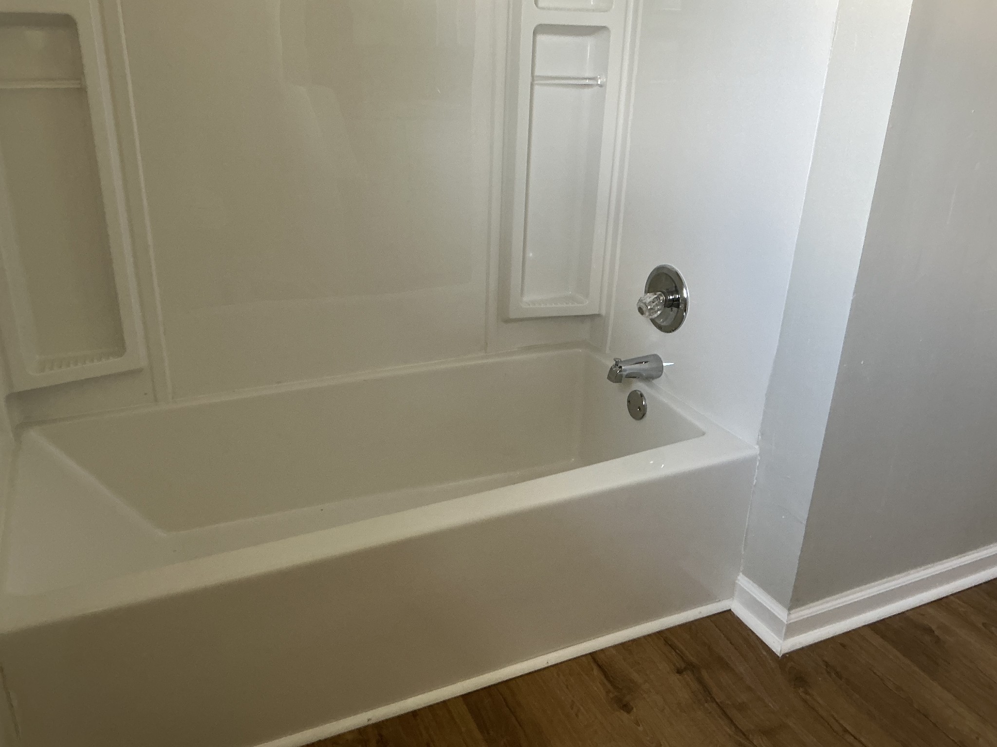 52 Scarbough East Ave Property Photo 14