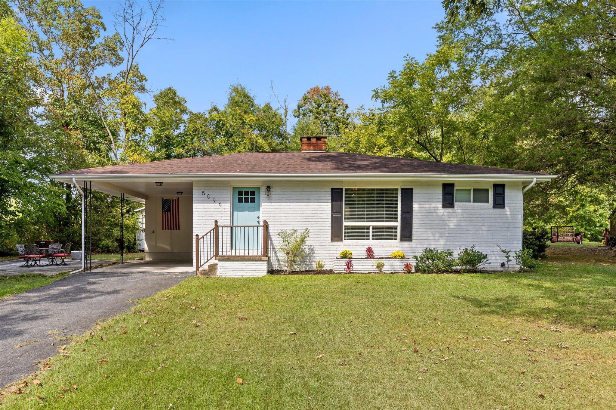 5096 Irvin Road Property Photo 1