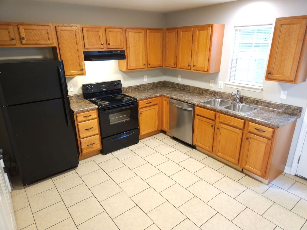705 Crestland Ave Property Photo 3