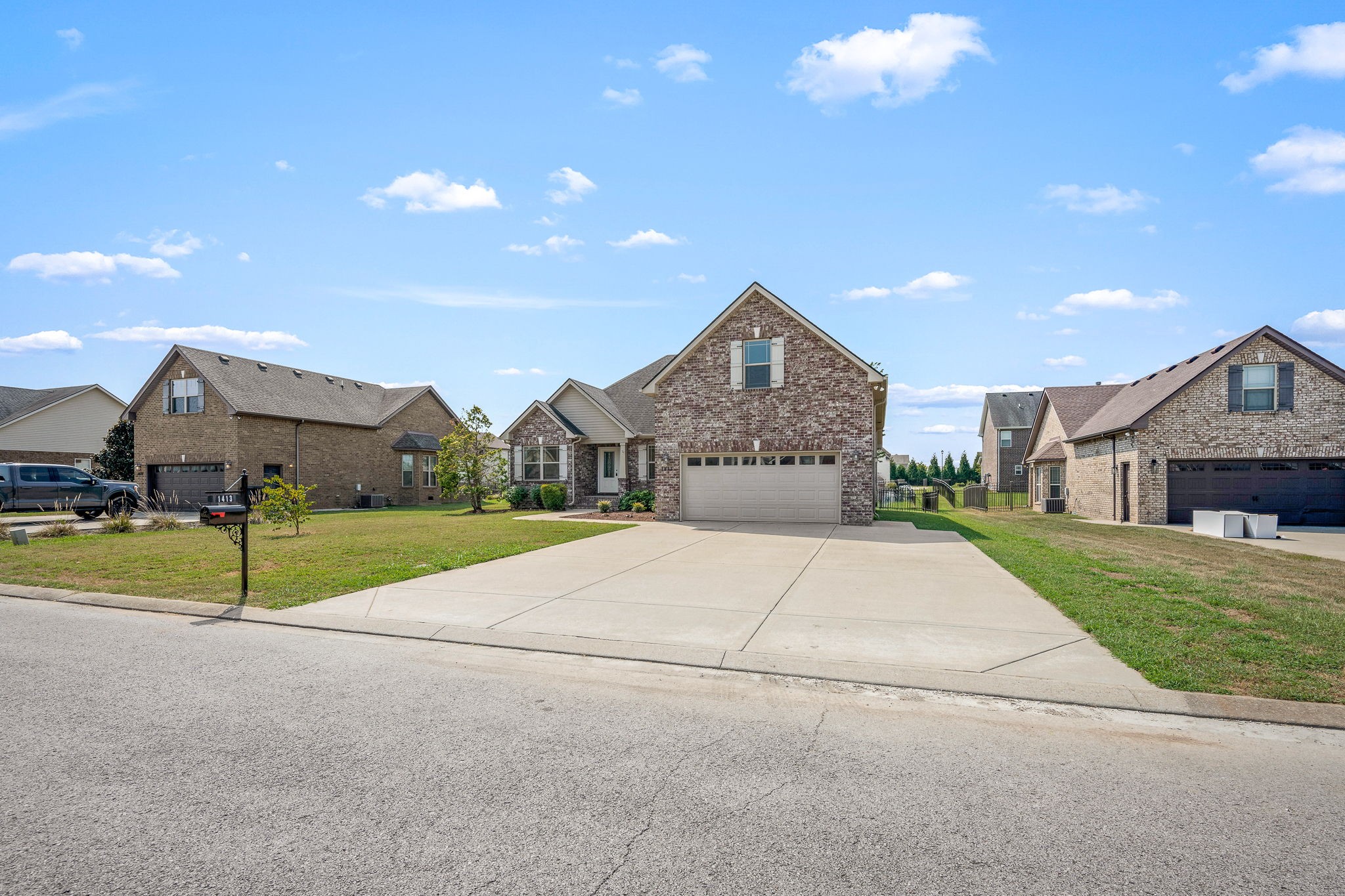 1413 Sam Houston Ave Property Photo 2