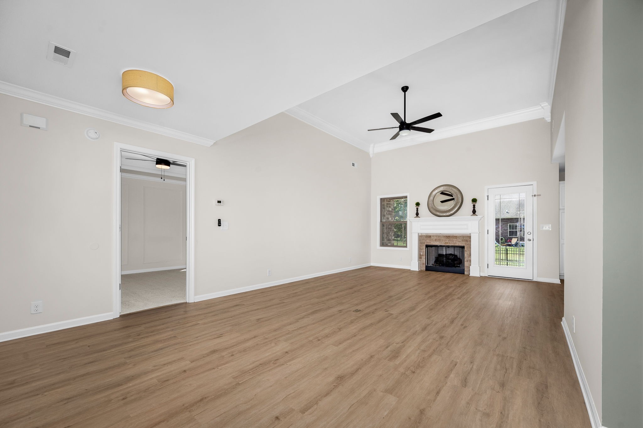 1413 Sam Houston Ave Property Photo 5