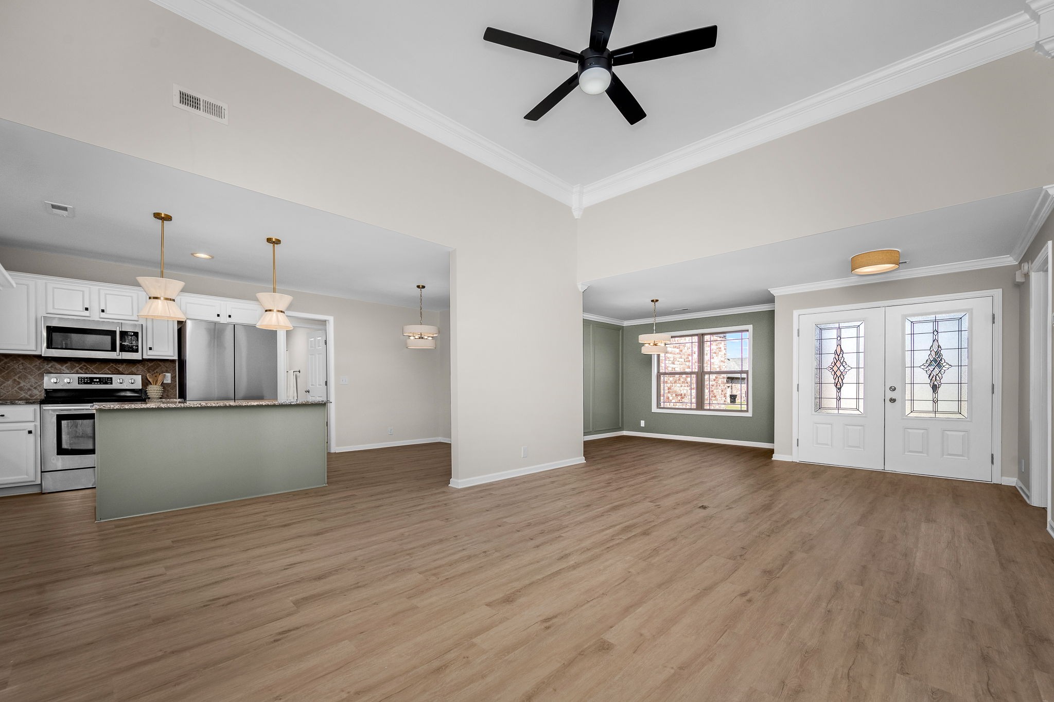 1413 Sam Houston Ave Property Photo 6
