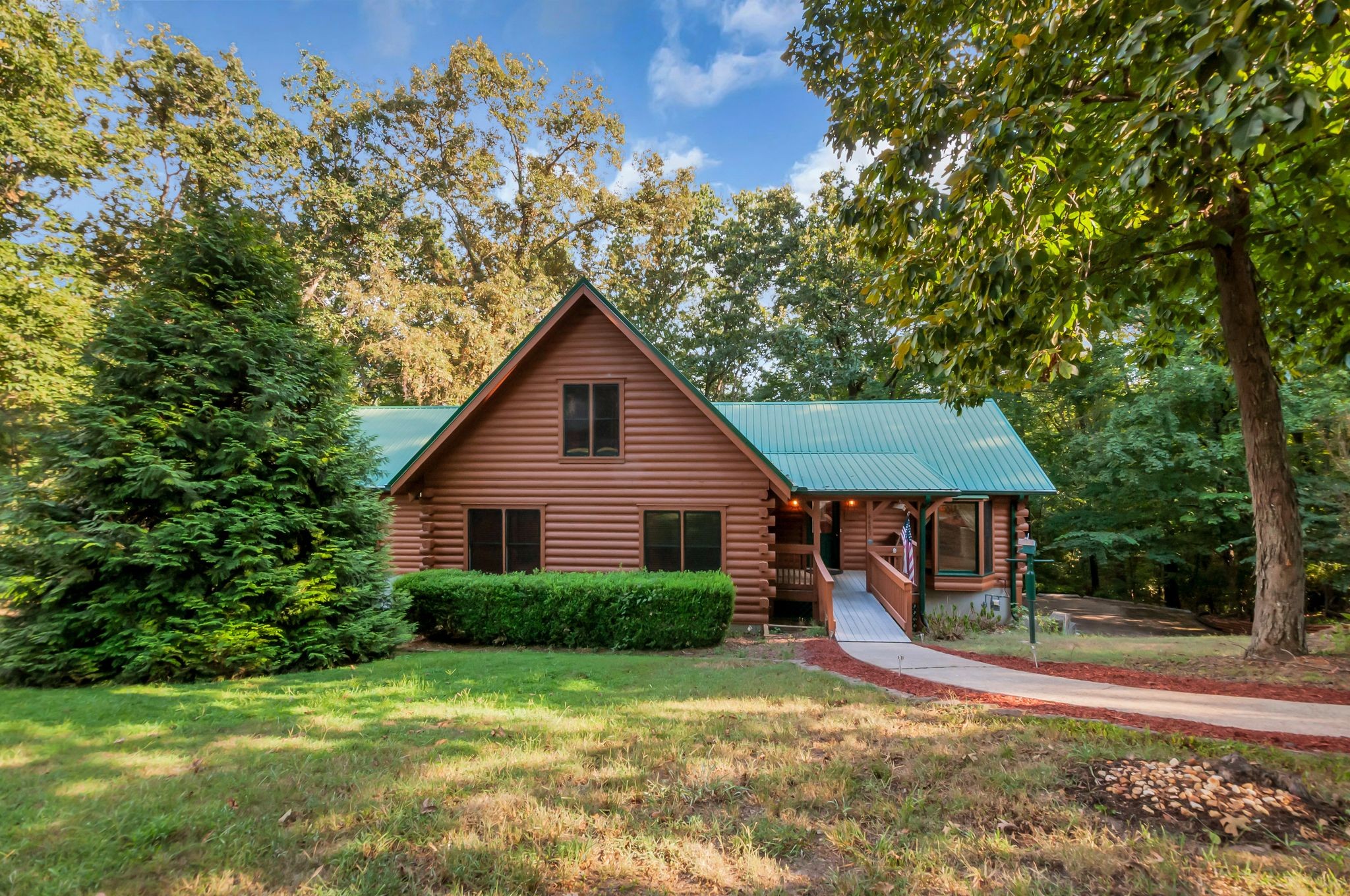4453 Tanglewood Rd Property Photo 1