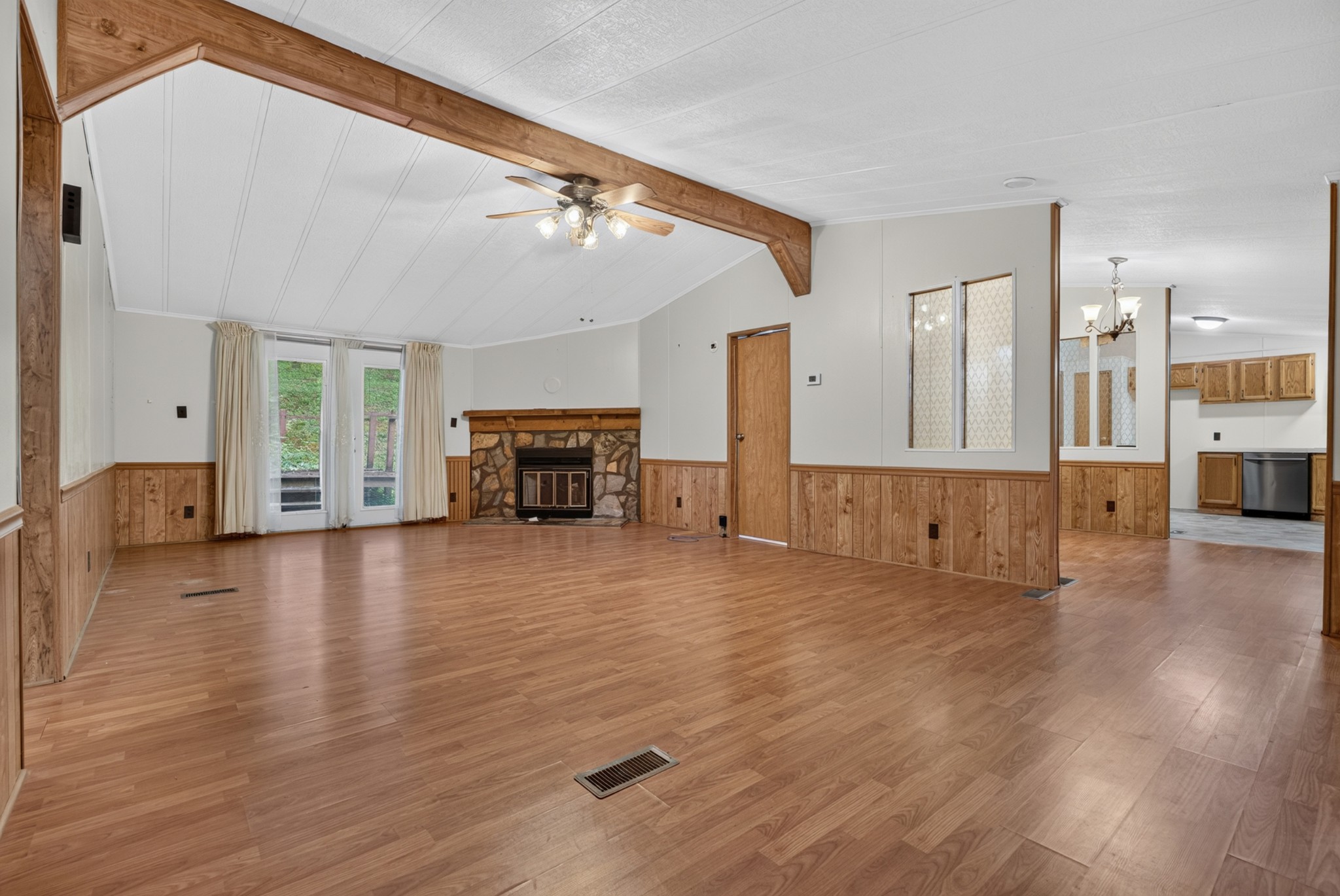 401 Hermitage Cir Property Photo 1