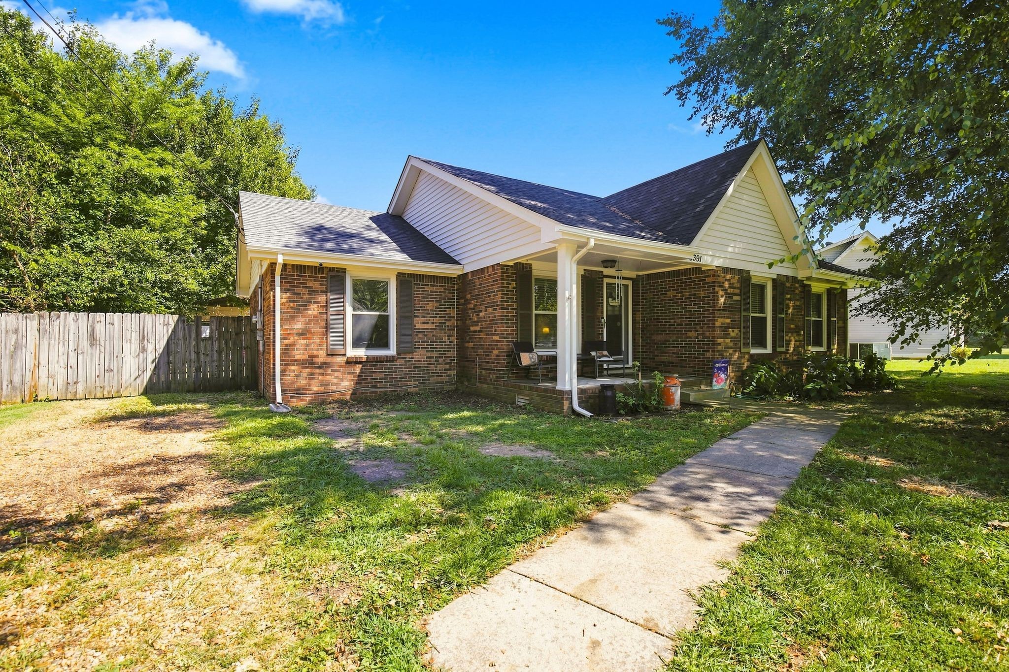 3391 Chaney Ln Property Photo 1