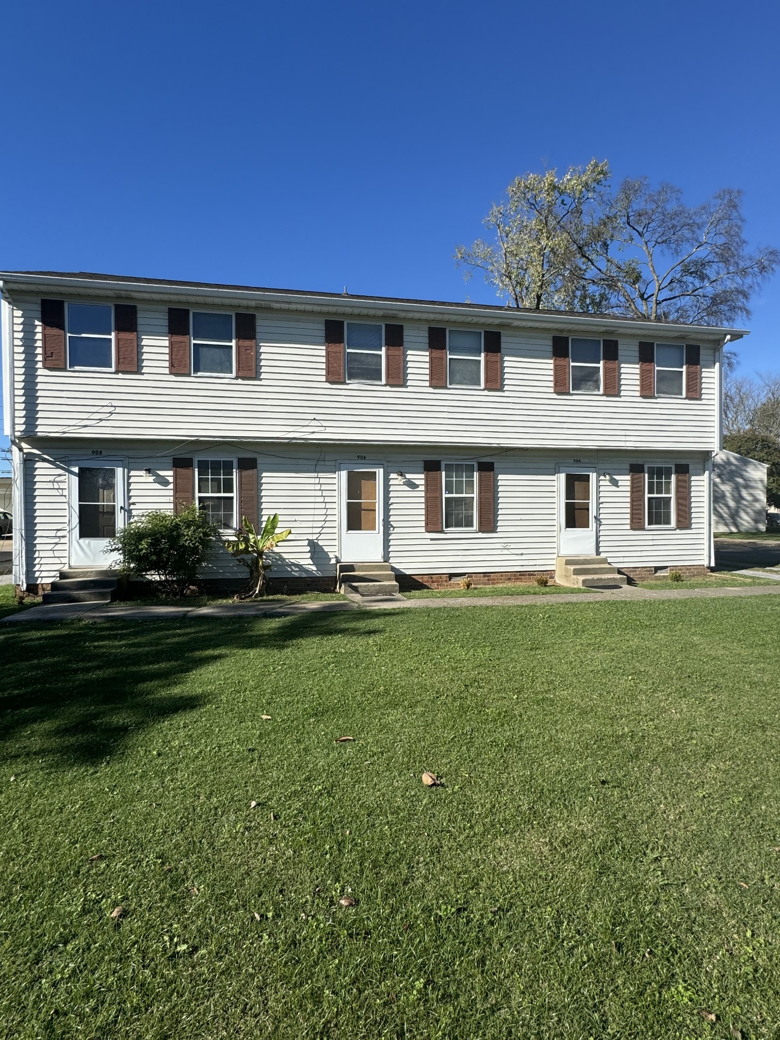 908 Smith St Property Photo 1