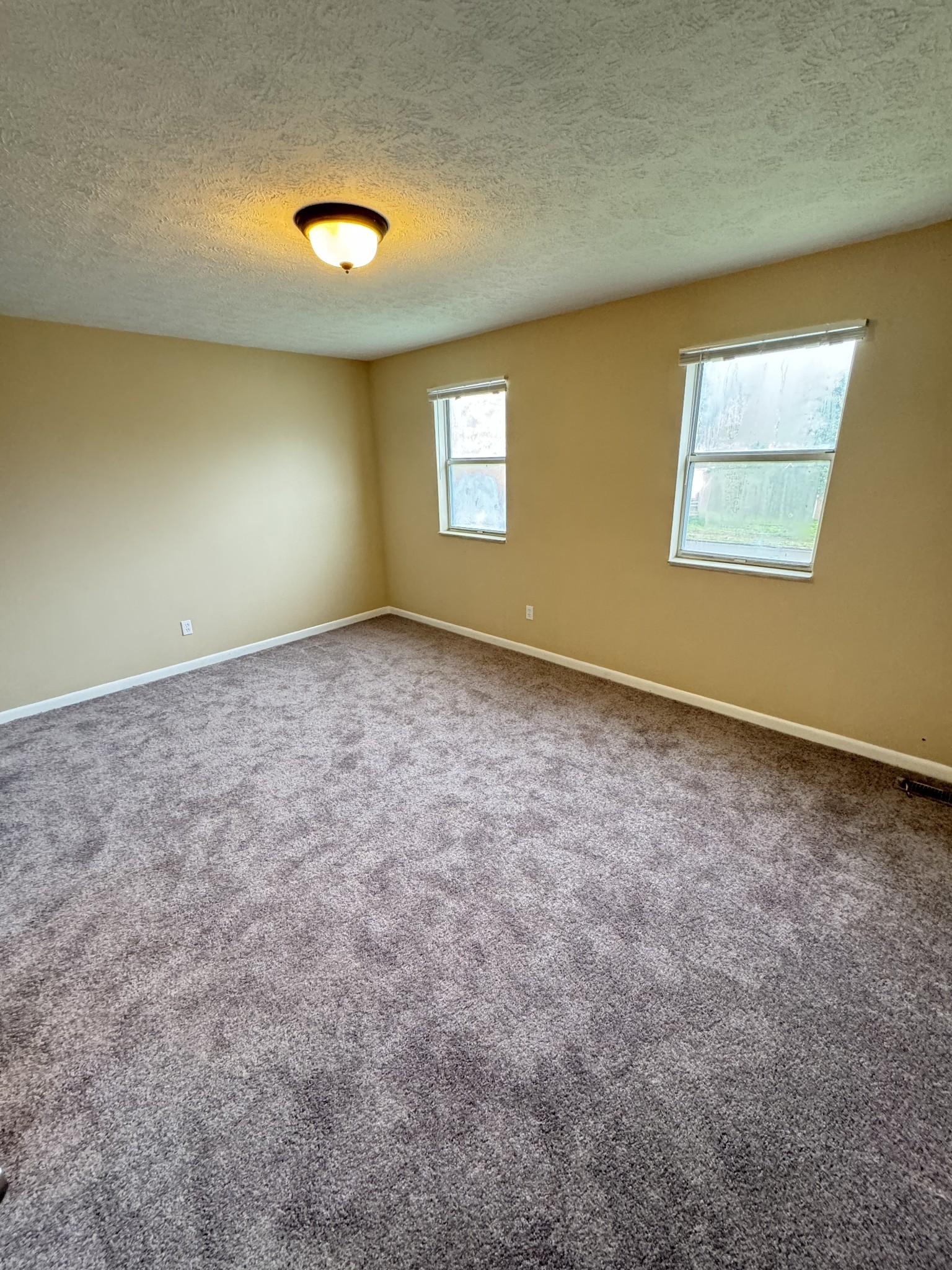 908 Smith St Property Photo 12