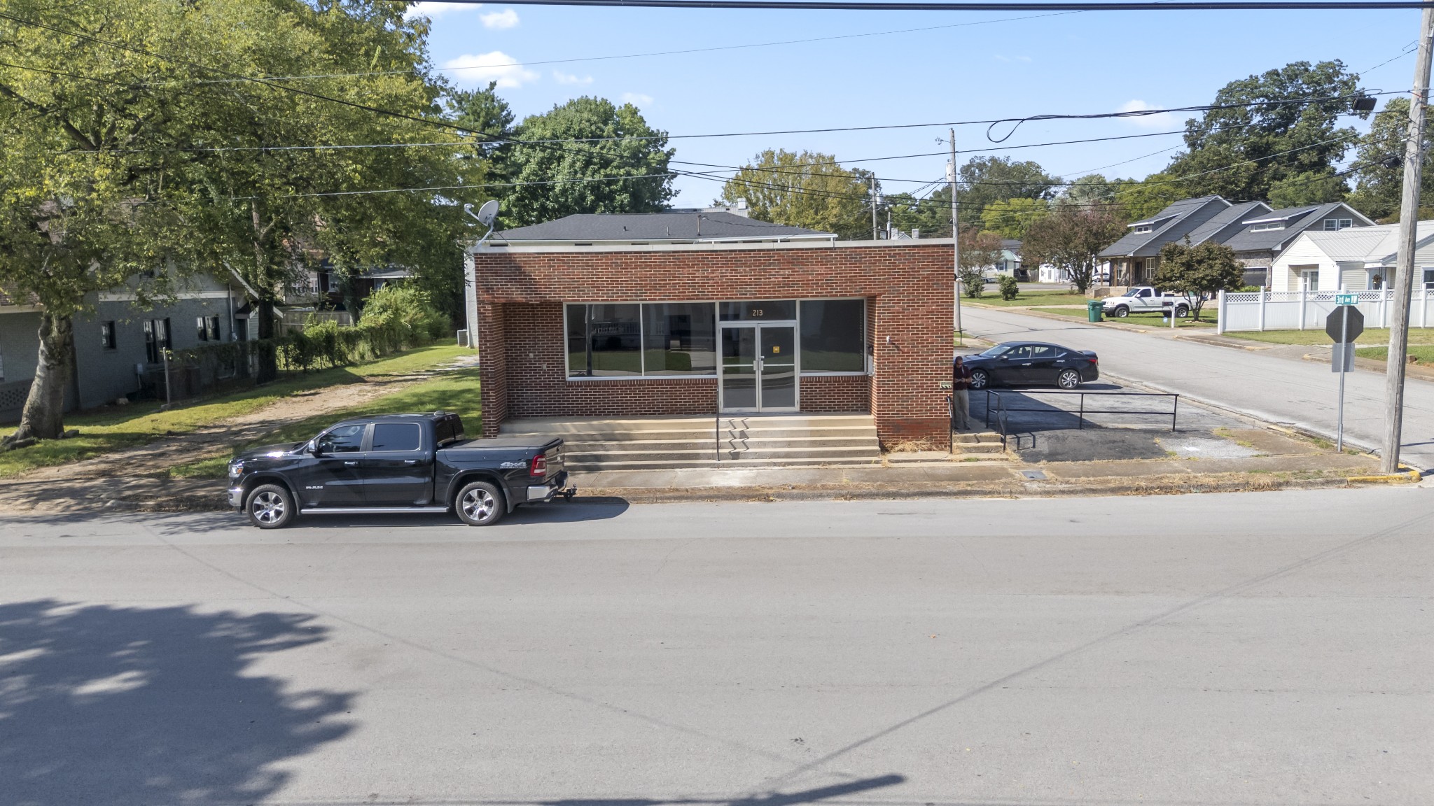 213 N Jefferson St Property Photo 26