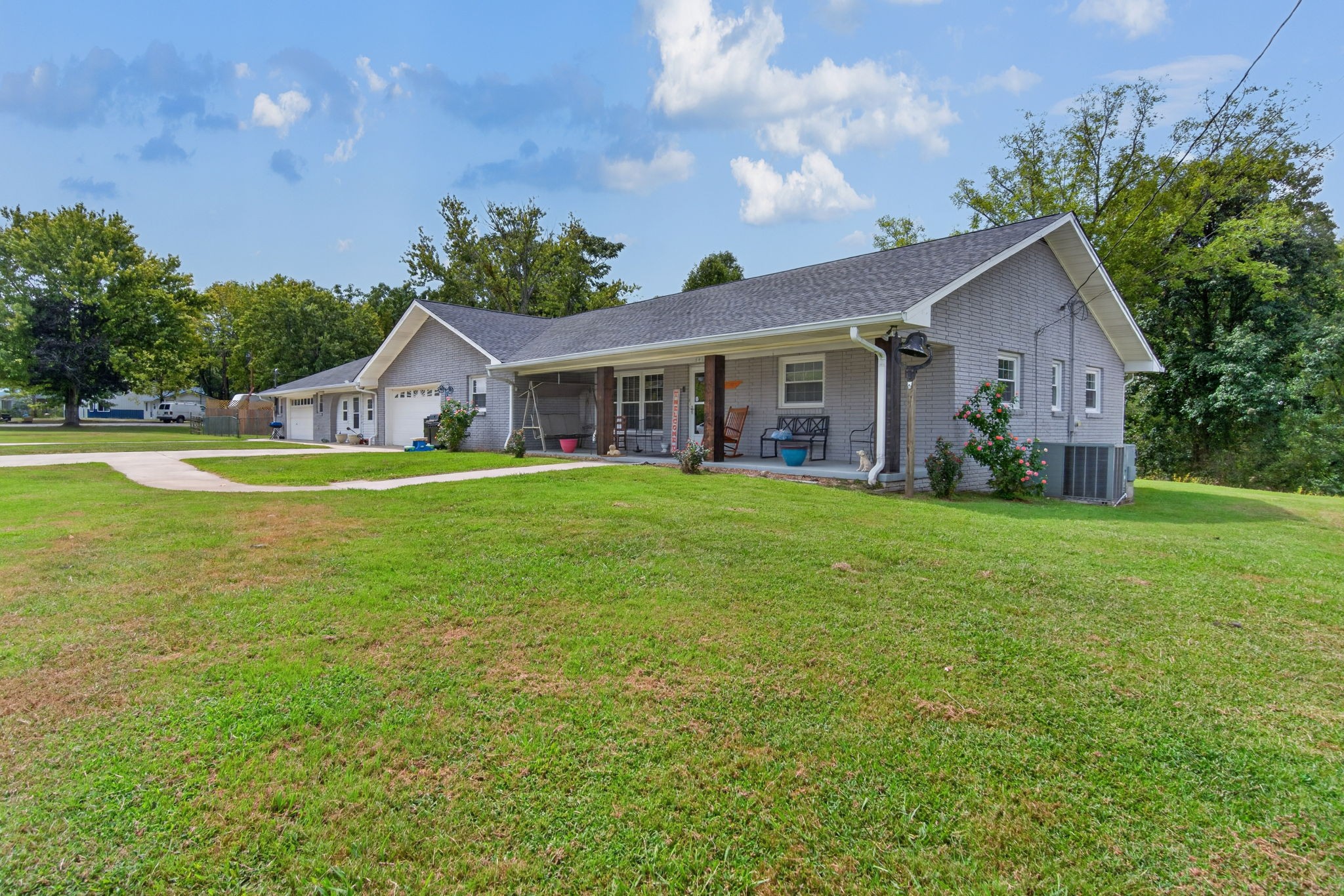 3464 S Grundy Quarles Hwy Property Photo 3
