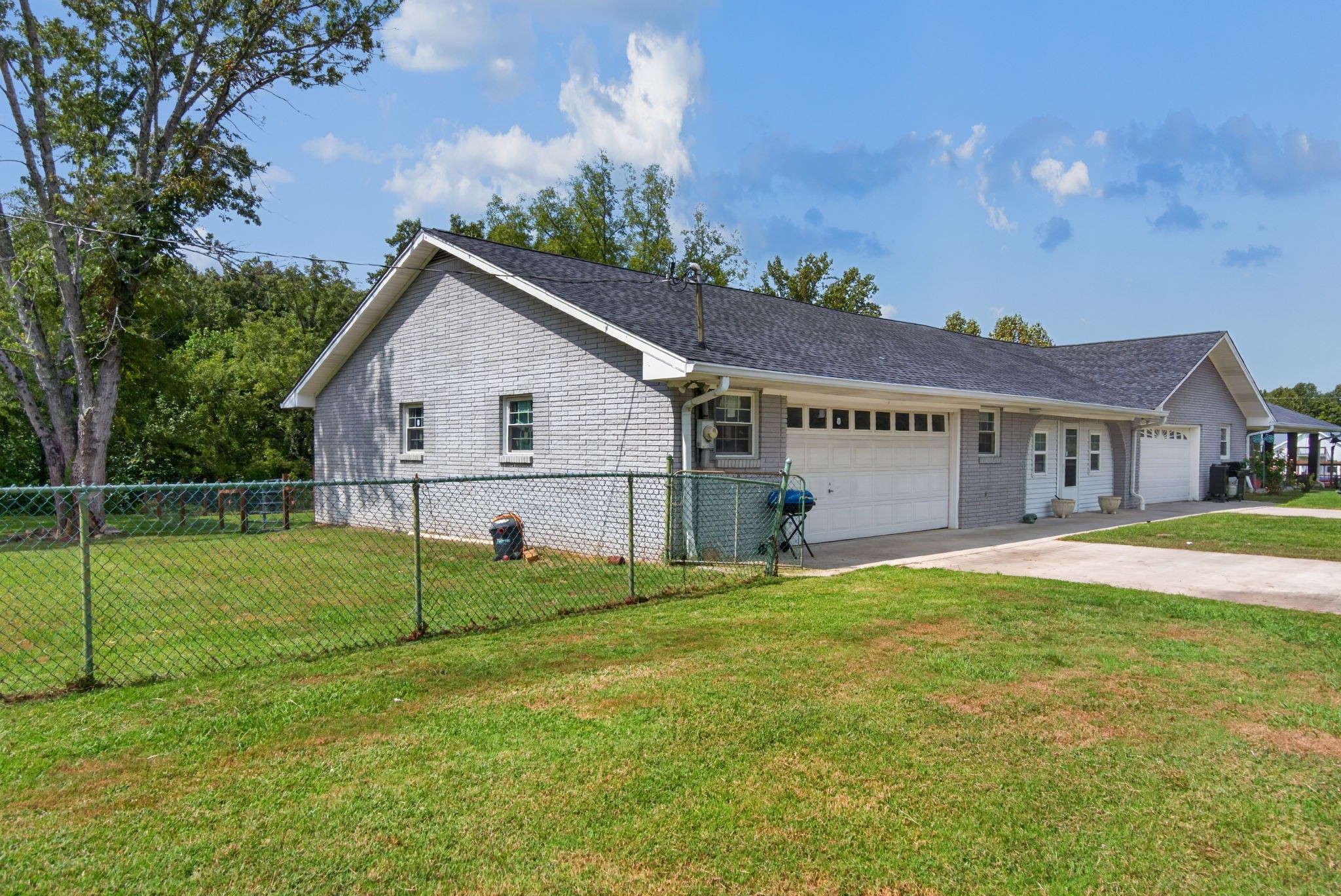 3464 S Grundy Quarles Hwy Property Photo 4