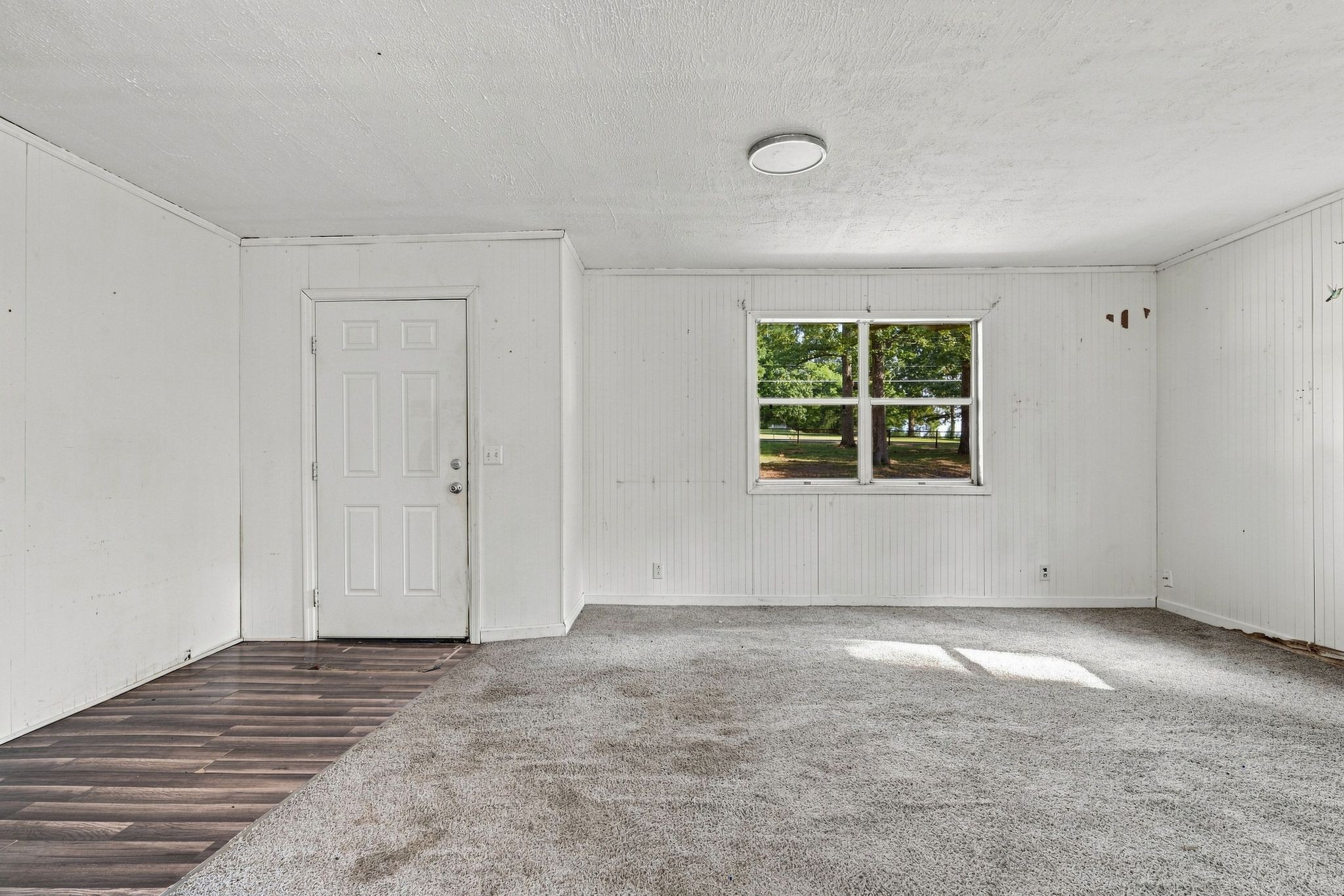 1468 Manley Loop Property Photo 4