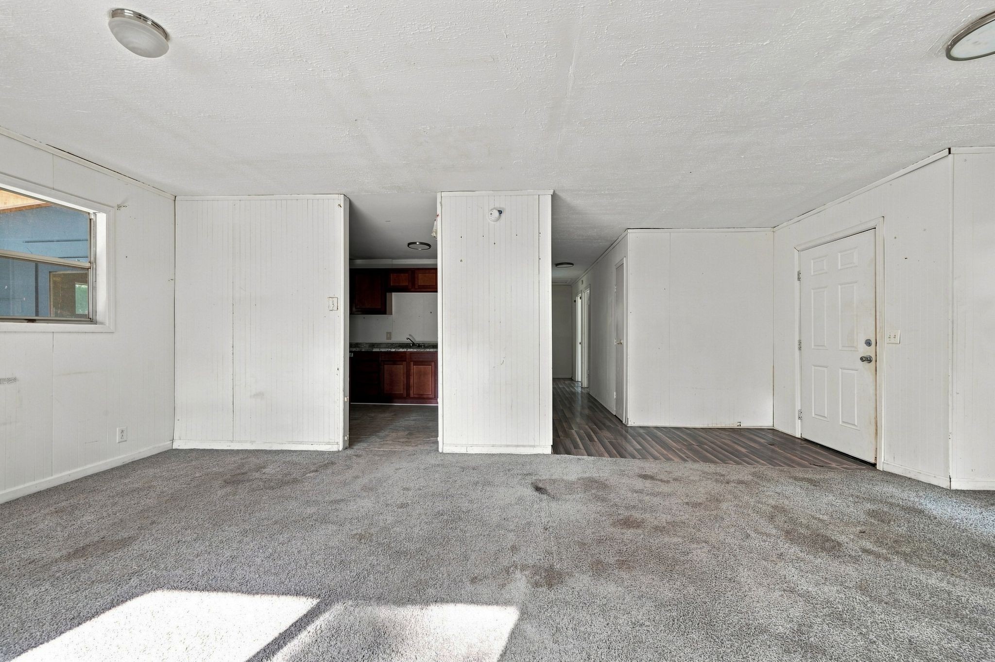 1468 Manley Loop Property Photo 8