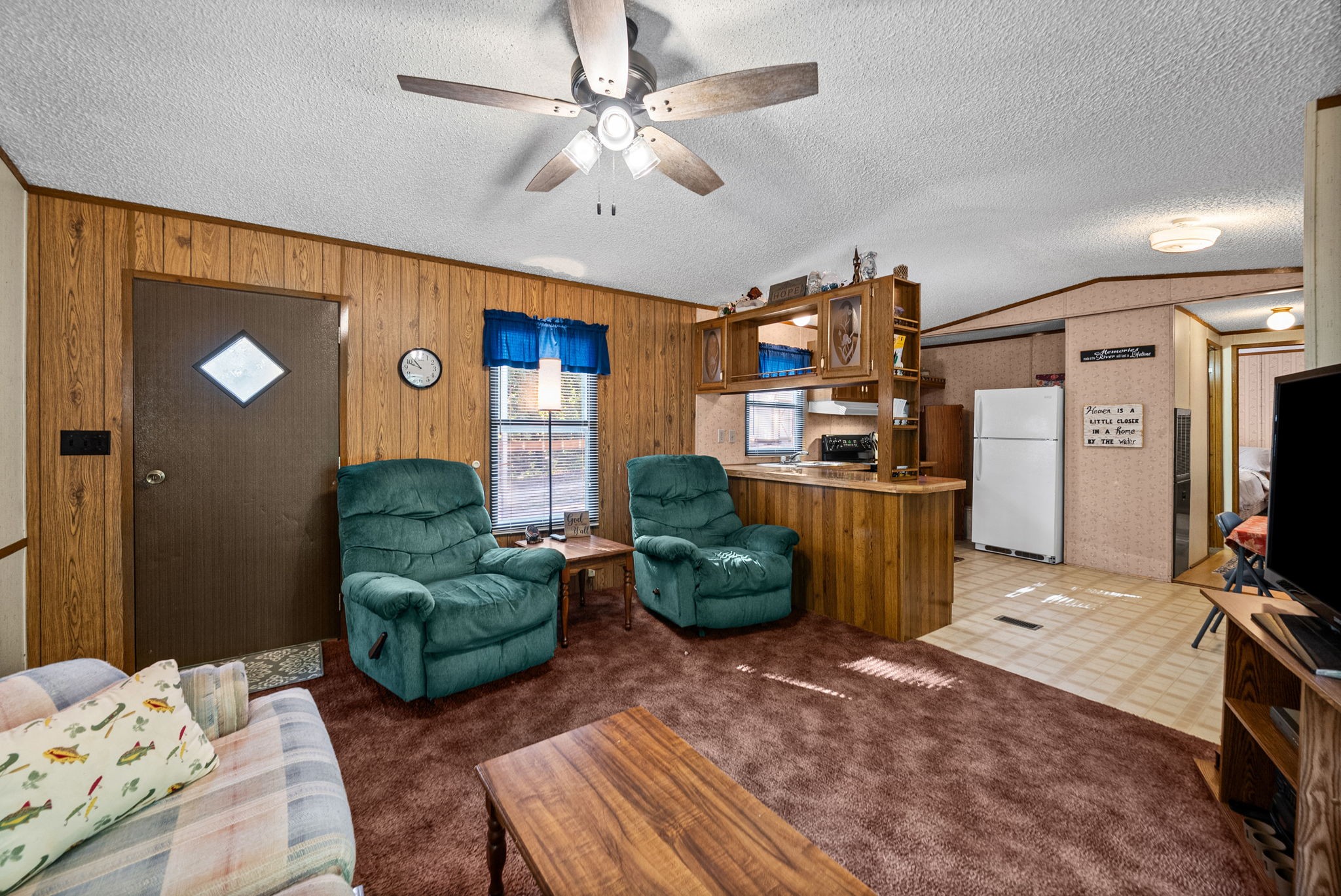 115 Eagle Way Dr Property Photo 5