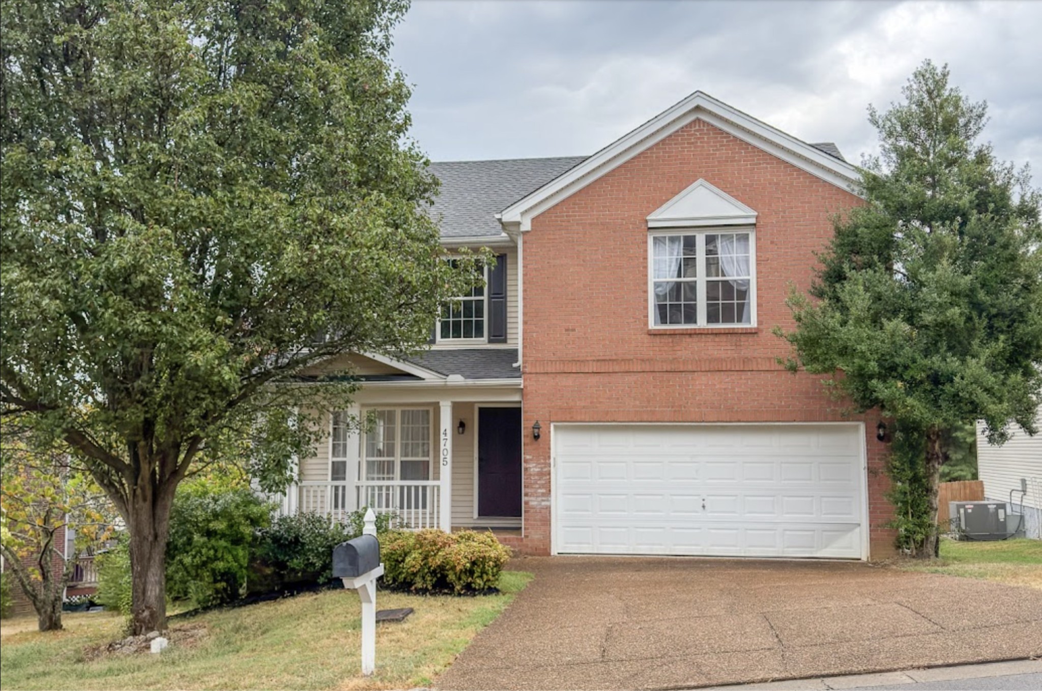 4705 Chepstow Dr Property Photo 1