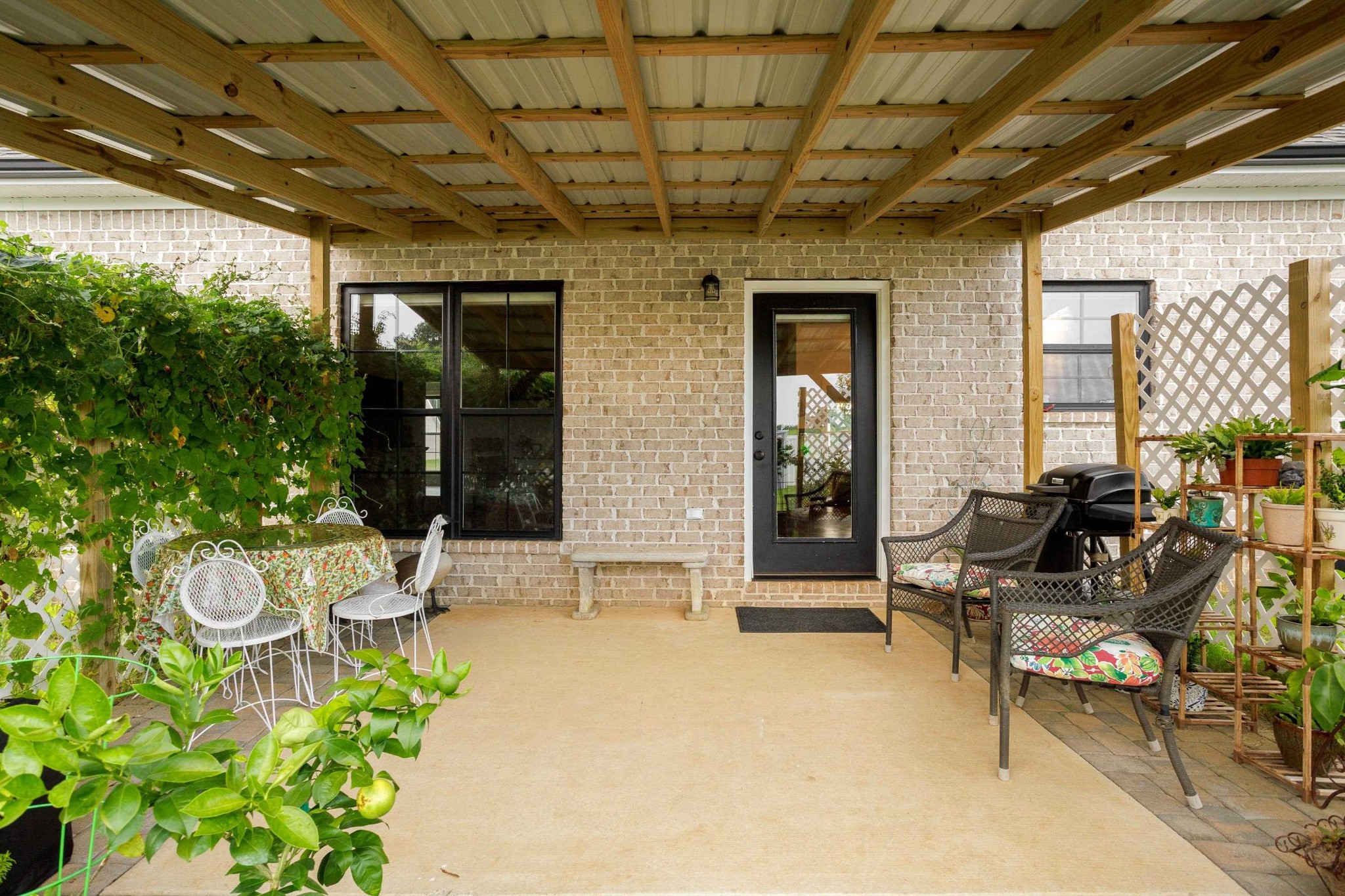 150 Spry Way Property Photo 16