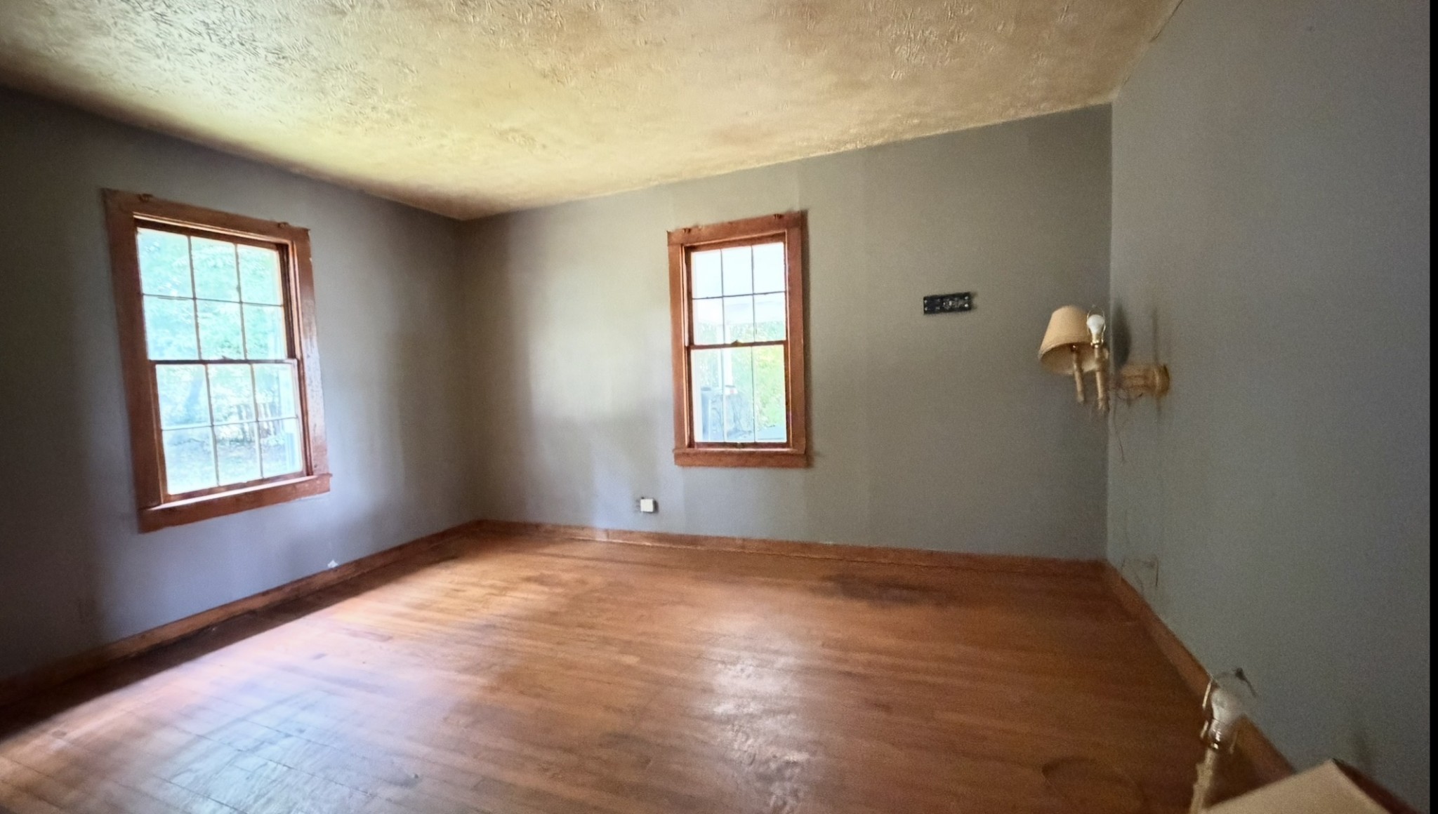 523 W Cherry St Property Photo 8