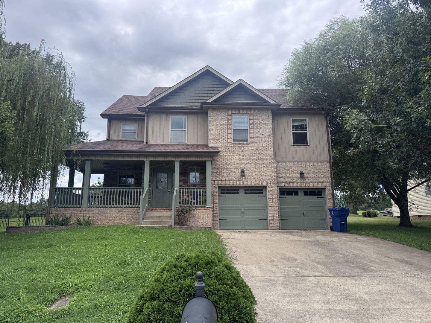 309 Ivy Bend Cir Property Photo 1