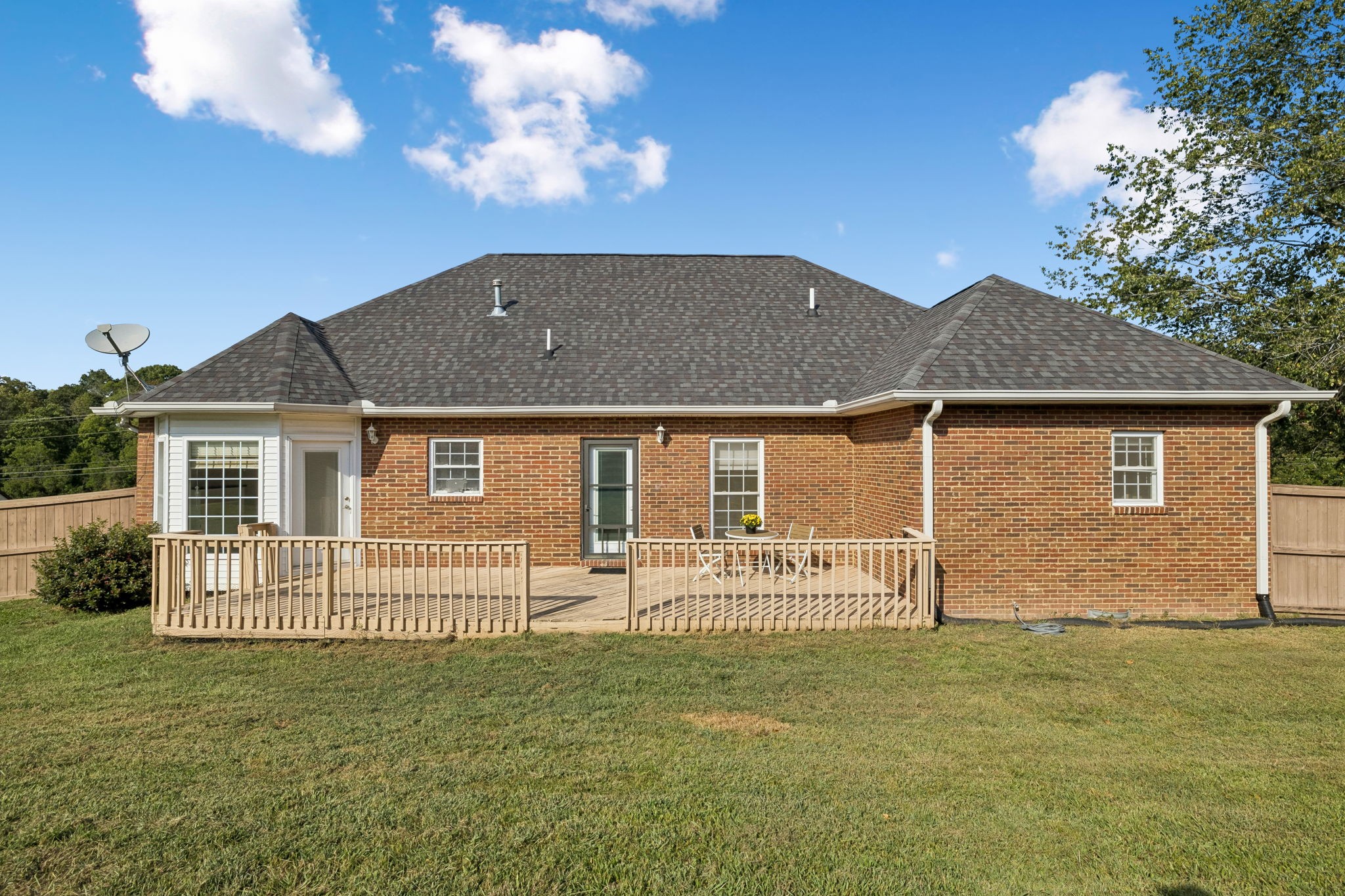 4075 Summit Dr Property Photo 3