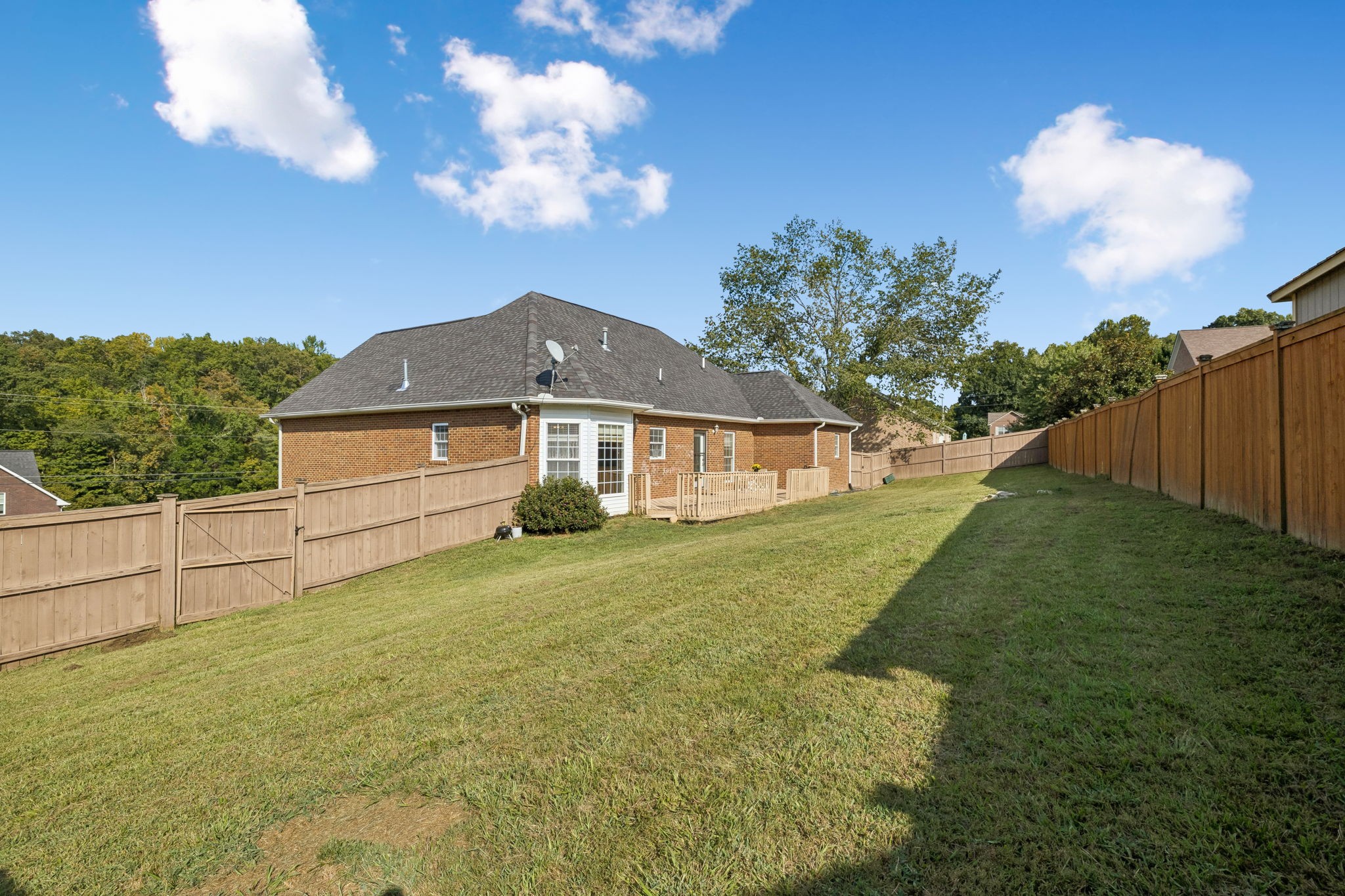4075 Summit Dr Property Photo 4
