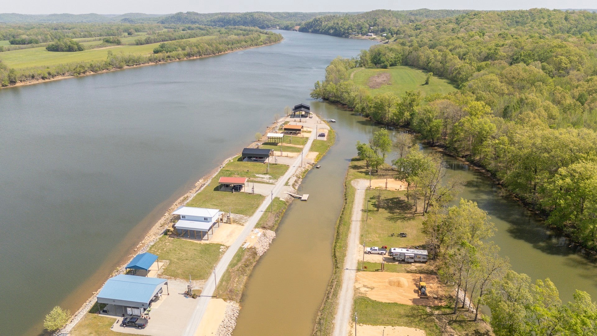 1089 River Front Dr Property Photo 1