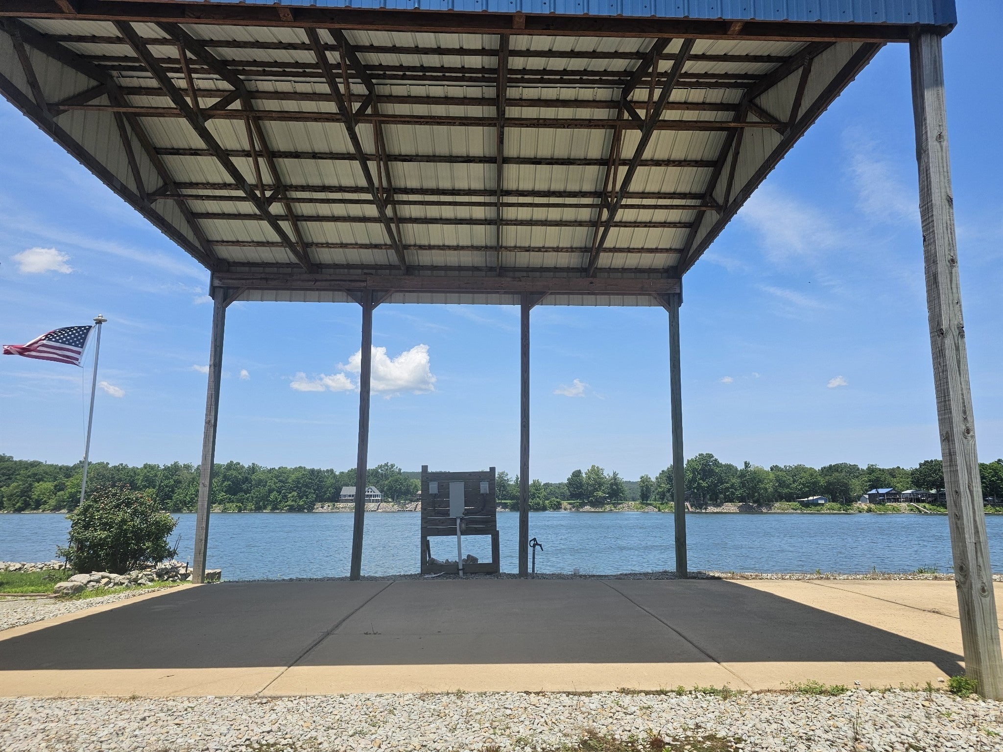 1089 River Front Dr Property Photo 3