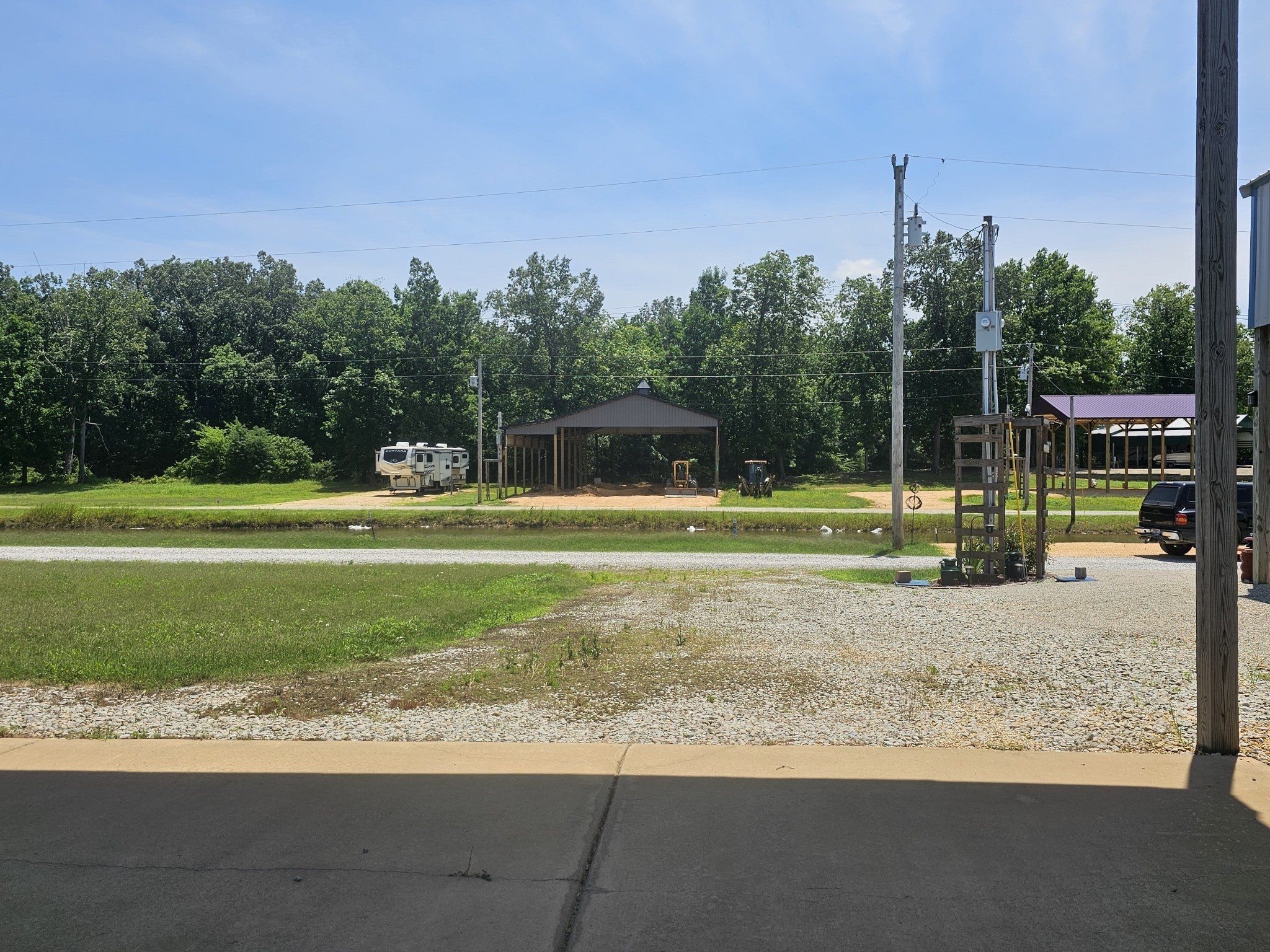 1089 River Front Dr Property Photo 6